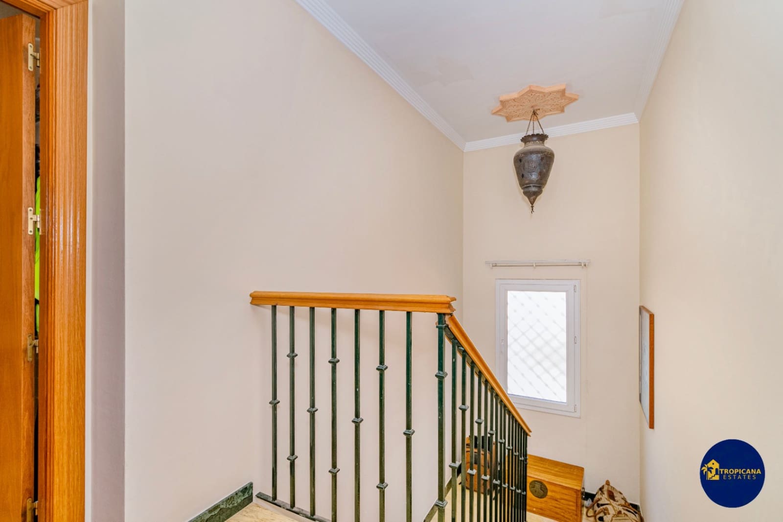 4 soveværelse Rækkehus til salg i Almunecar med swimmingpool garage - € 395.000 (Ref: 9441074)