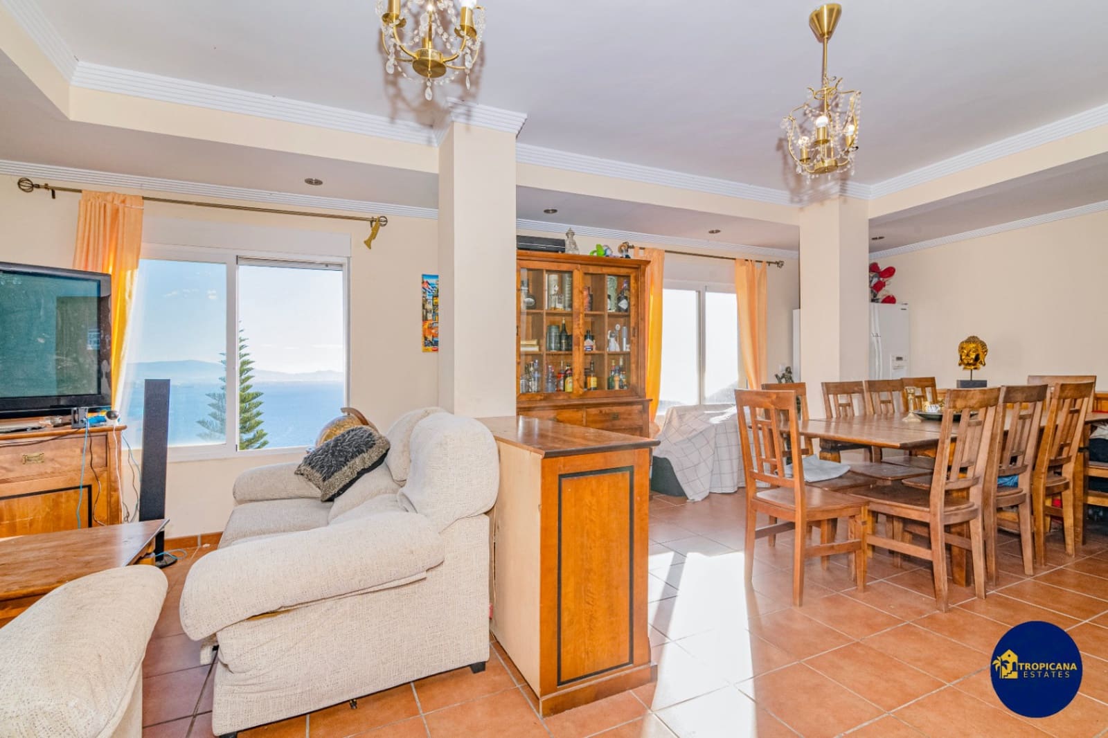 4 soveværelse Rækkehus til salg i Almunecar med swimmingpool garage - € 395.000 (Ref: 9441074)