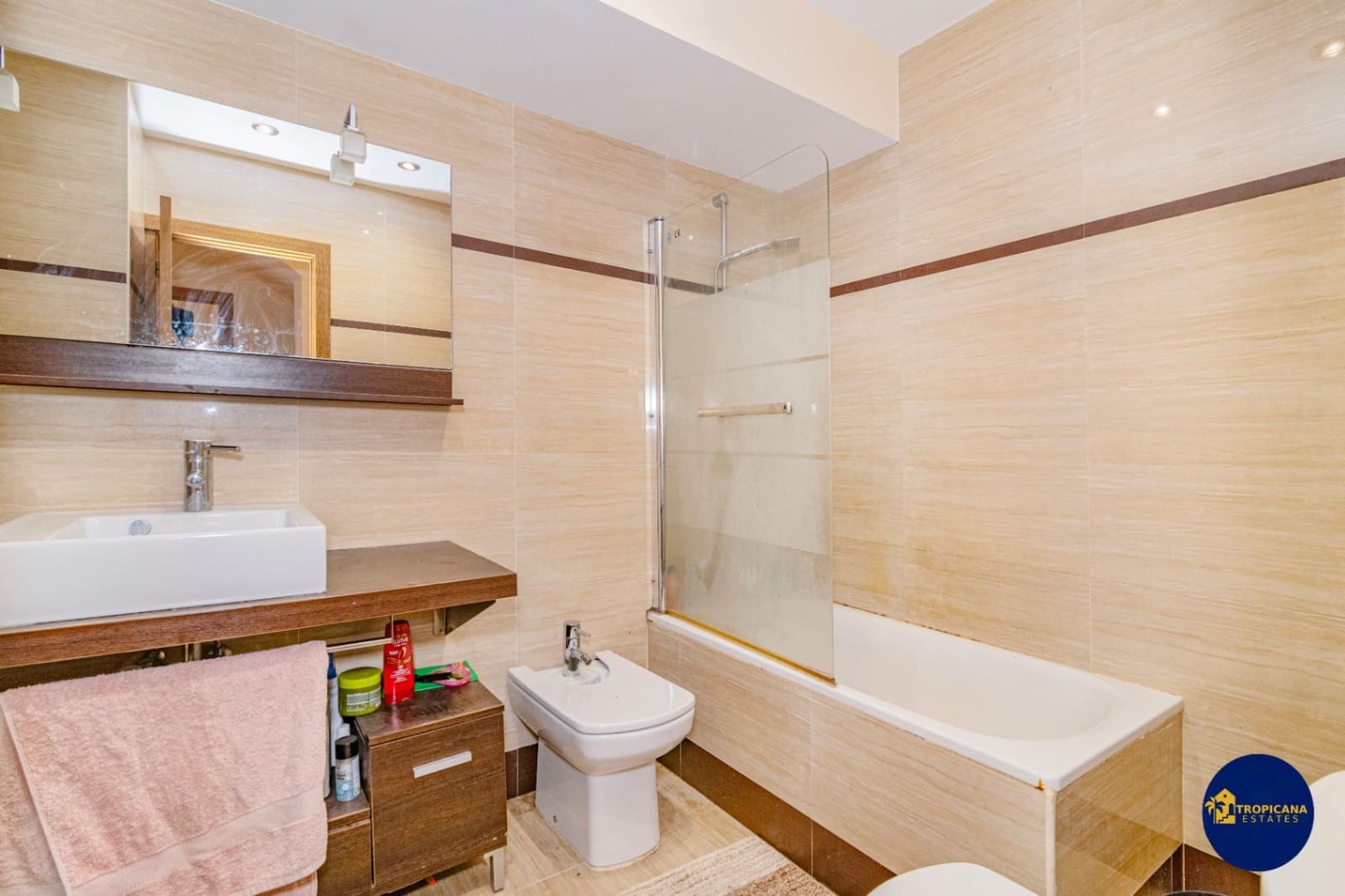 4 soveværelse Rækkehus til salg i Almunecar med swimmingpool garage - € 395.000 (Ref: 9441074)