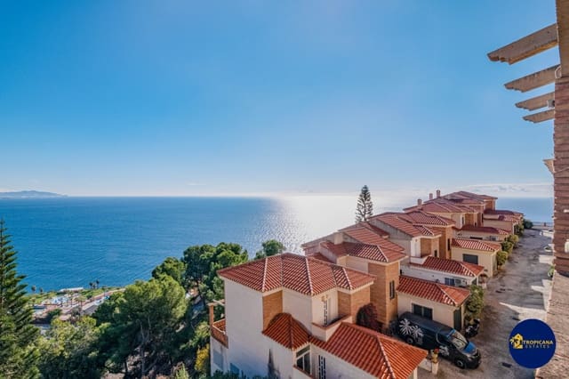 4 soverom Rekkehus til salgs i Almuñécar med svømmebasseng garasje - € 395 000 (Ref: 9441074)