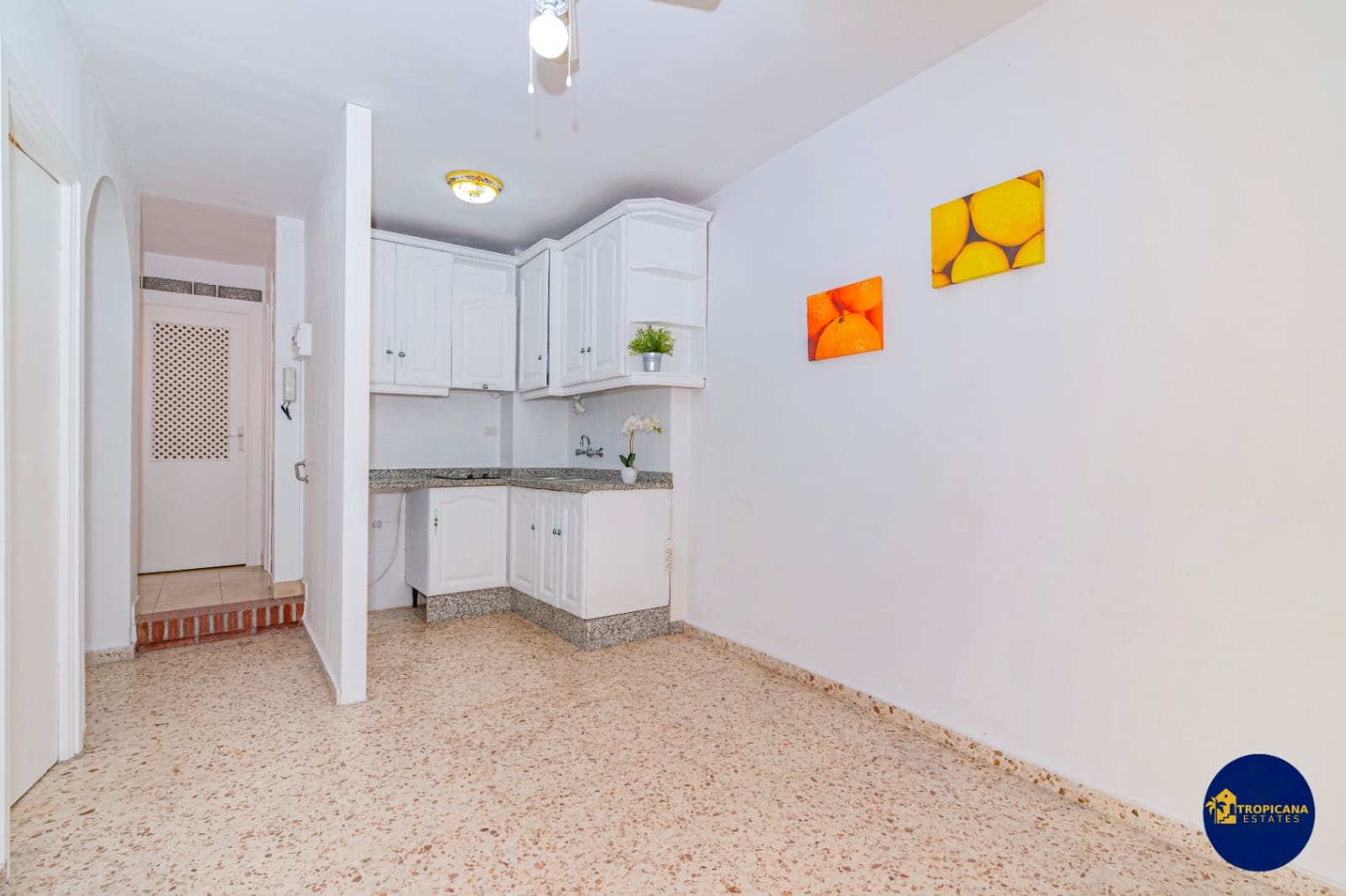 1 Zimmer Apartment zu verkaufen in Almunecar - 129.000 € (Ref: 9462536)