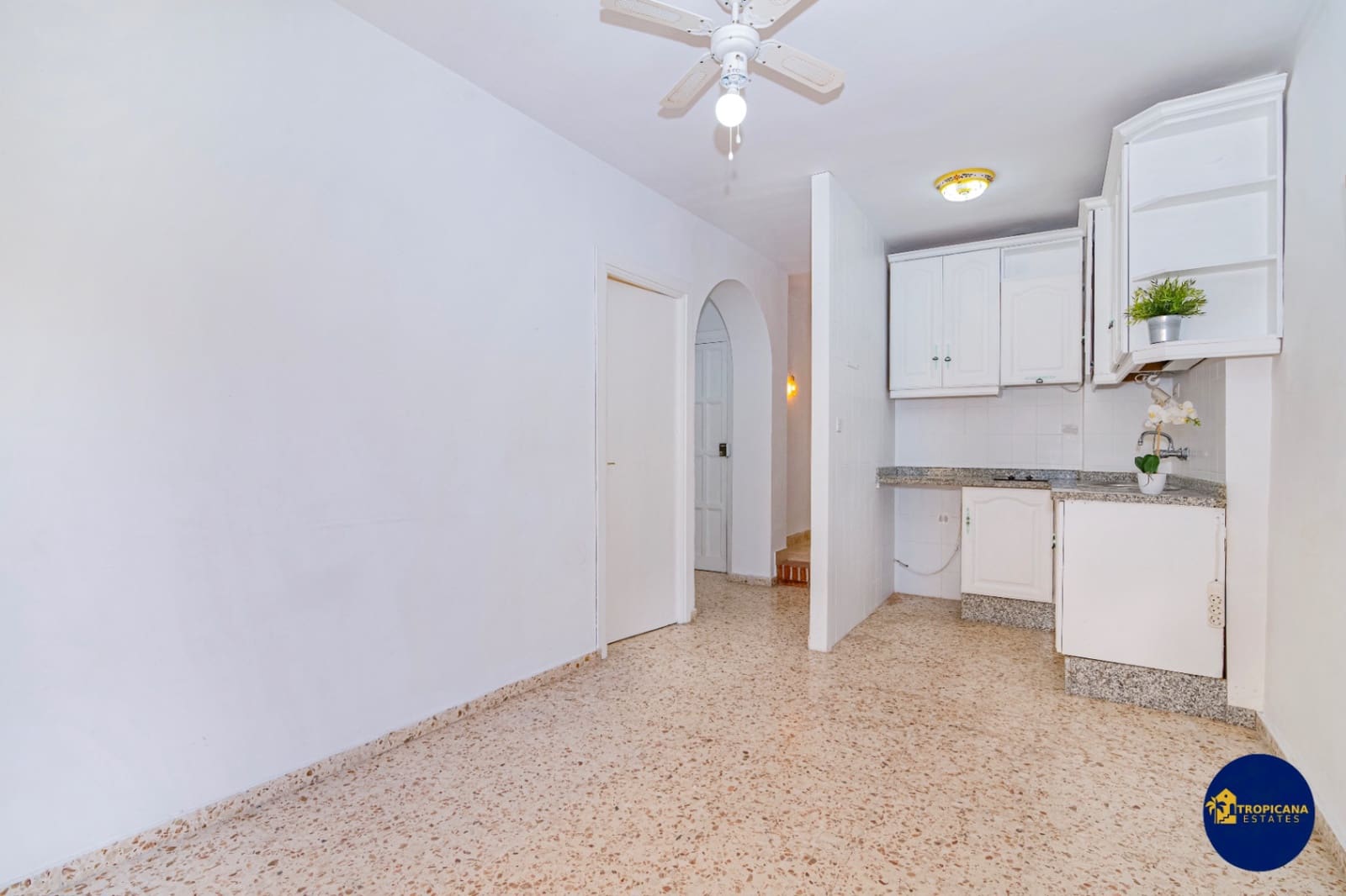 1 Zimmer Apartment zu verkaufen in Almunecar - 129.000 € (Ref: 9462536)