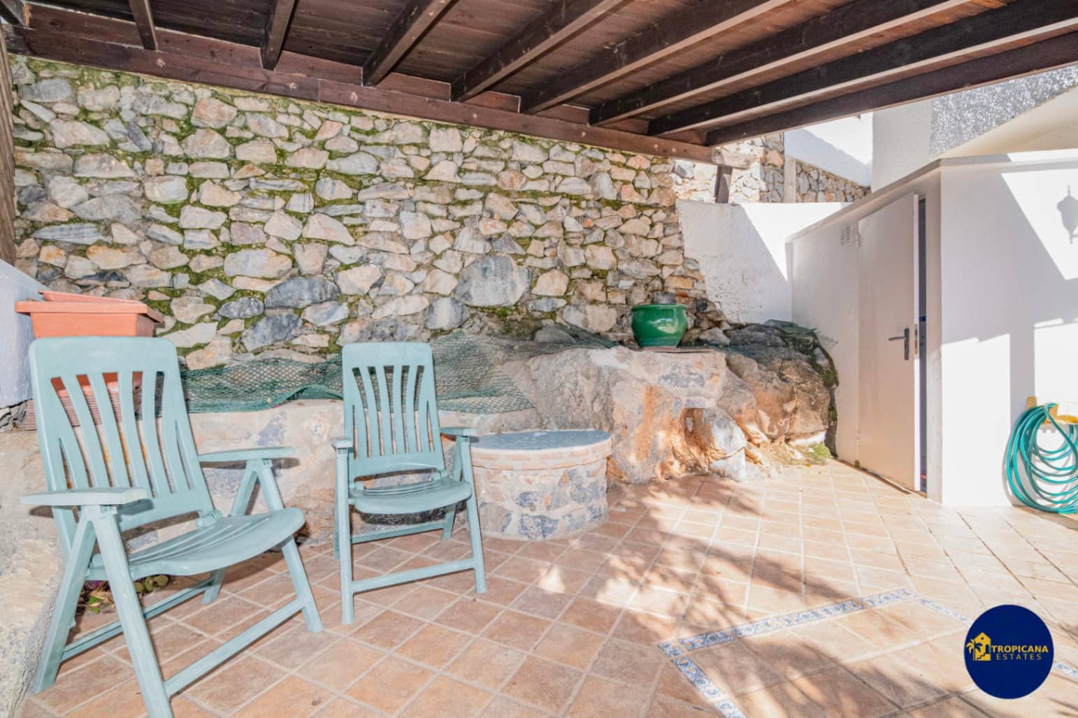 2 sovrum Radhus till salu i La Herradura med pool - 325 000 € (Ref: 9471485)