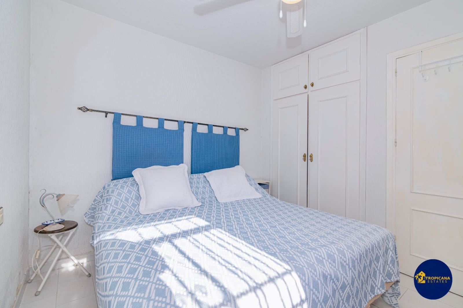 2 sovrum Radhus till salu i La Herradura med pool - 325 000 € (Ref: 9471485)