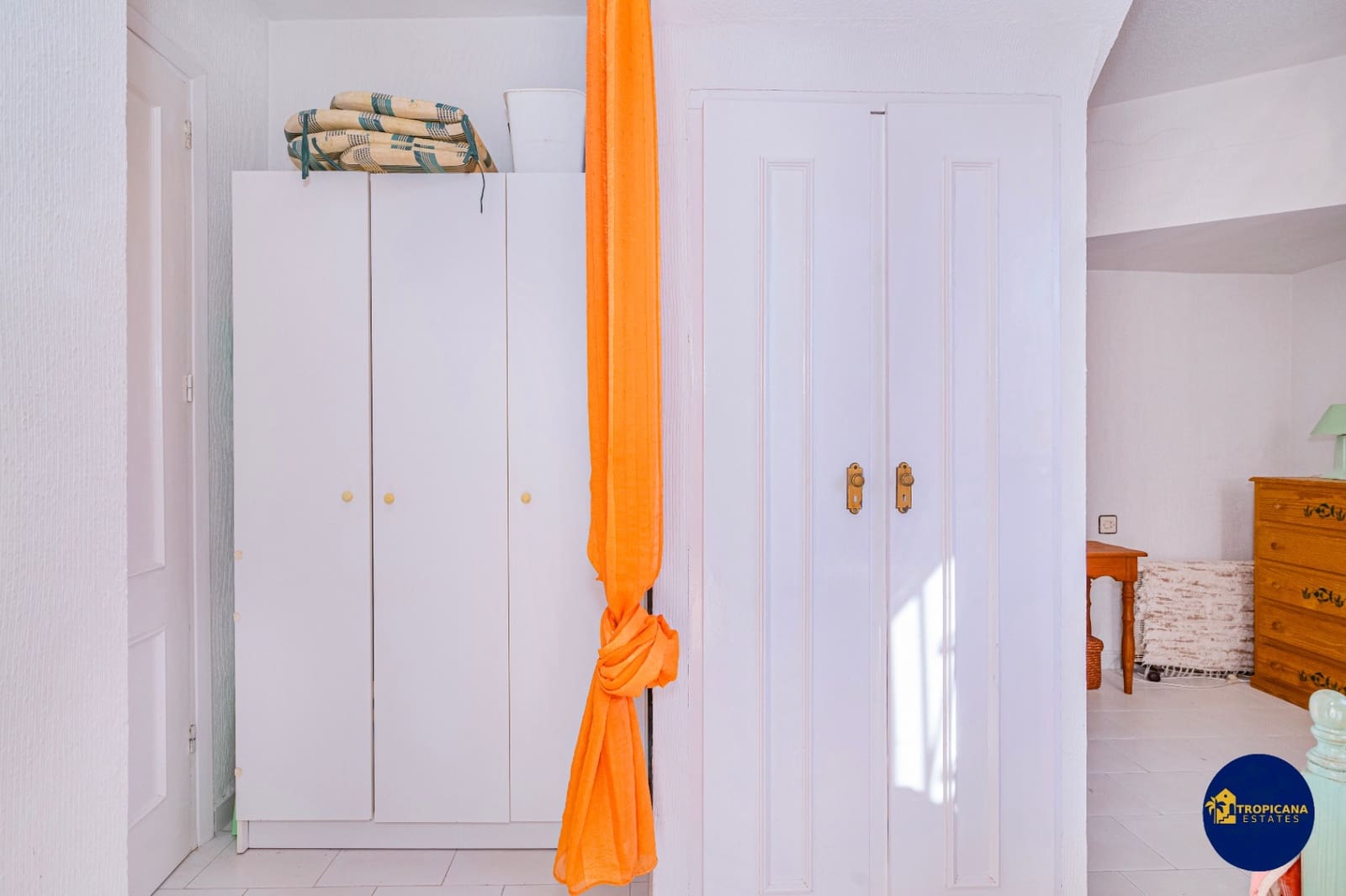 2 sovrum Radhus till salu i La Herradura med pool - 325 000 € (Ref: 9471485)