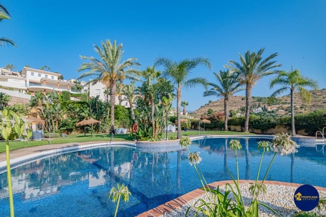 4 makuuhuone Rivitalo myytävänä paikassa Almuñécar mukana uima-altaan 
autotalli - 329 000 € (Ref: 9627067)