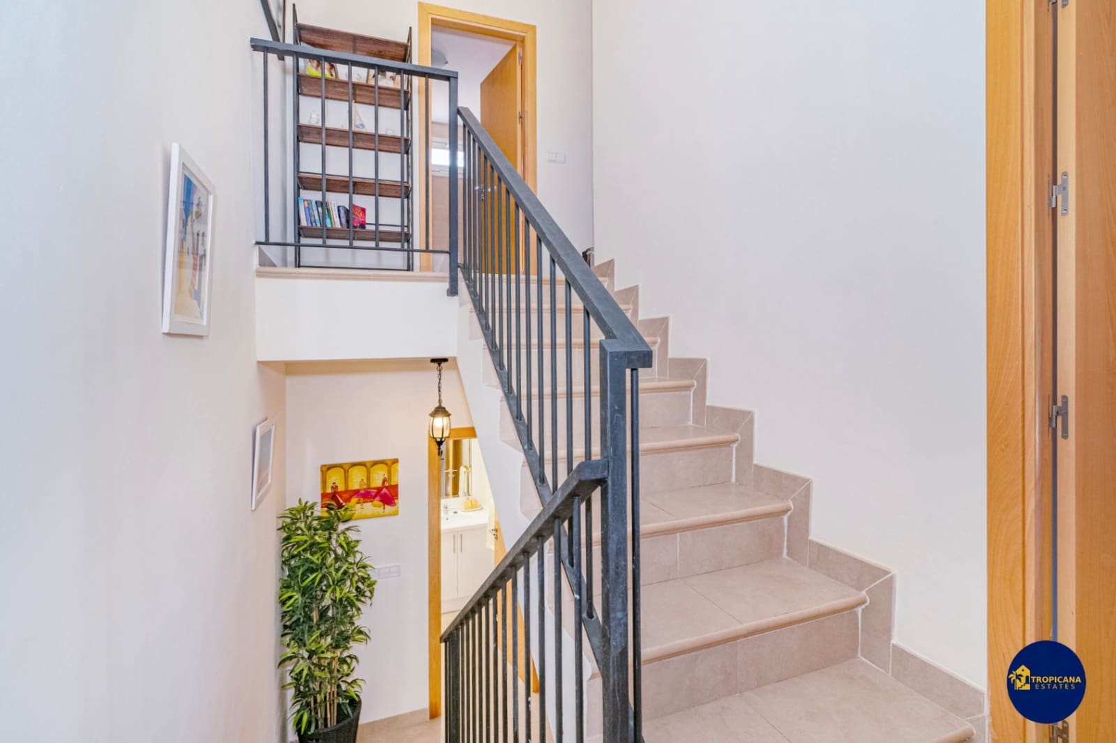 4 makuuhuone Rivitalo myytävänä paikassa Almunecar mukana uima-altaan 
autotalli - 329 000 € (Ref: 9627067)