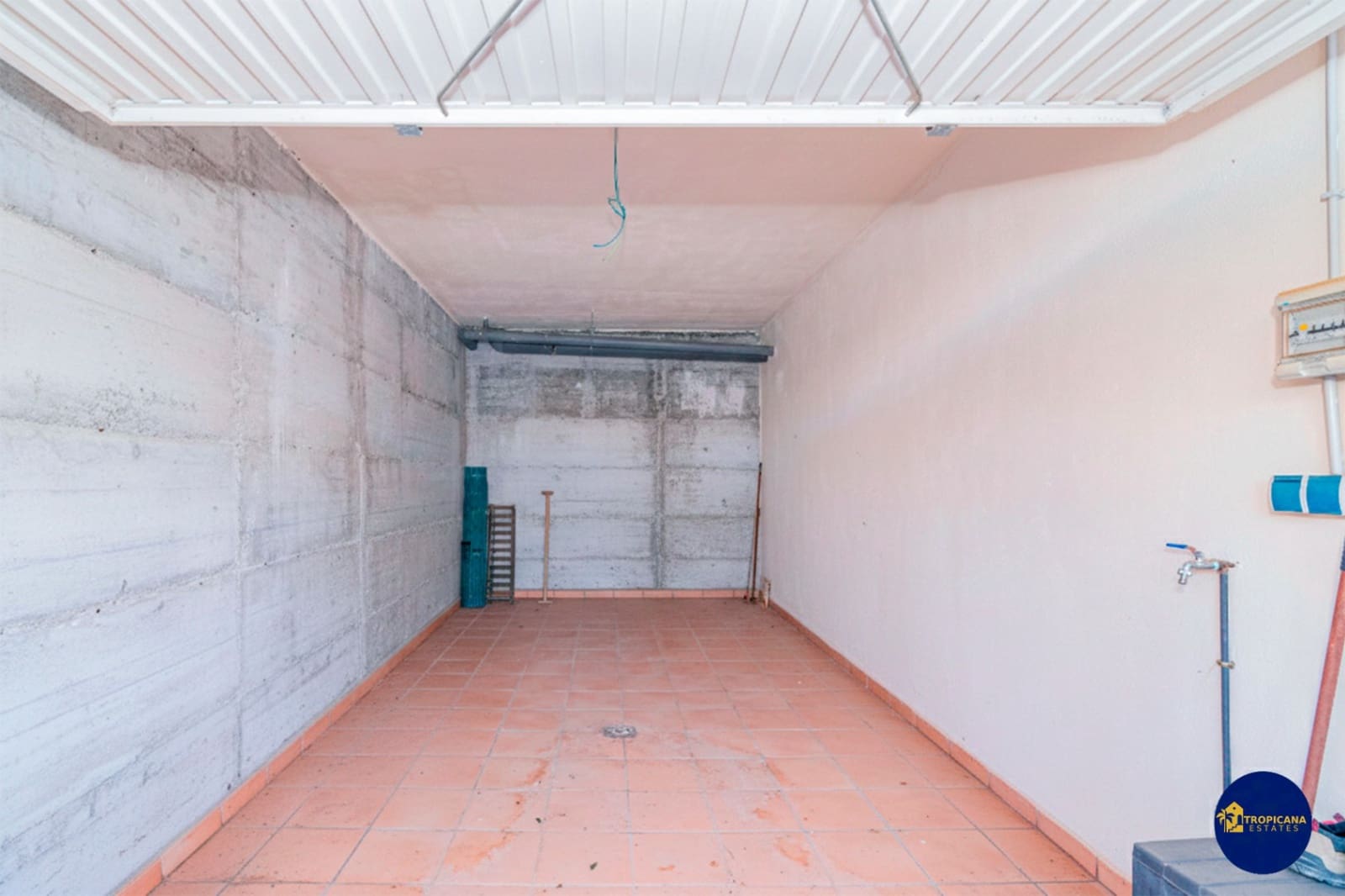 4 makuuhuone Rivitalo myytävänä paikassa Almunecar mukana uima-altaan 
autotalli - 329 000 € (Ref: 9627067)