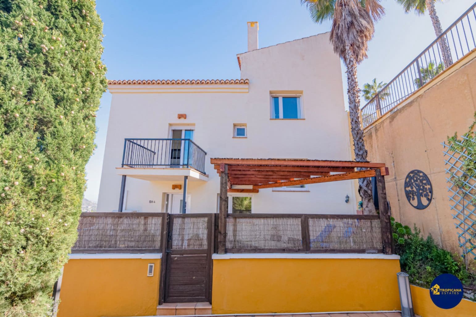 4 makuuhuone Rivitalo myytävänä paikassa Almunecar mukana uima-altaan 
autotalli - 329 000 € (Ref: 9627067)