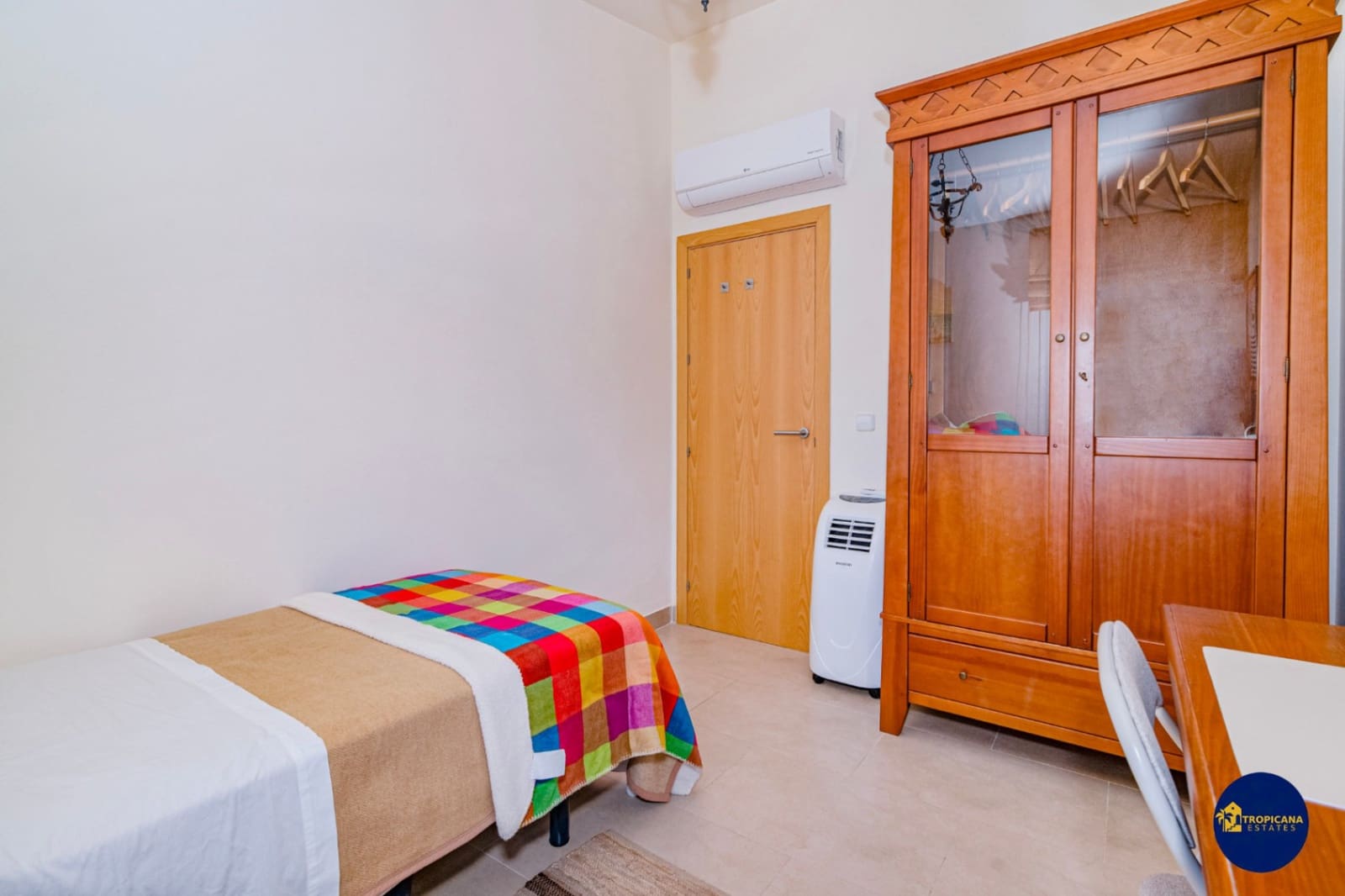 4 makuuhuone Rivitalo myytävänä paikassa Almunecar mukana uima-altaan 
autotalli - 329 000 € (Ref: 9627067)