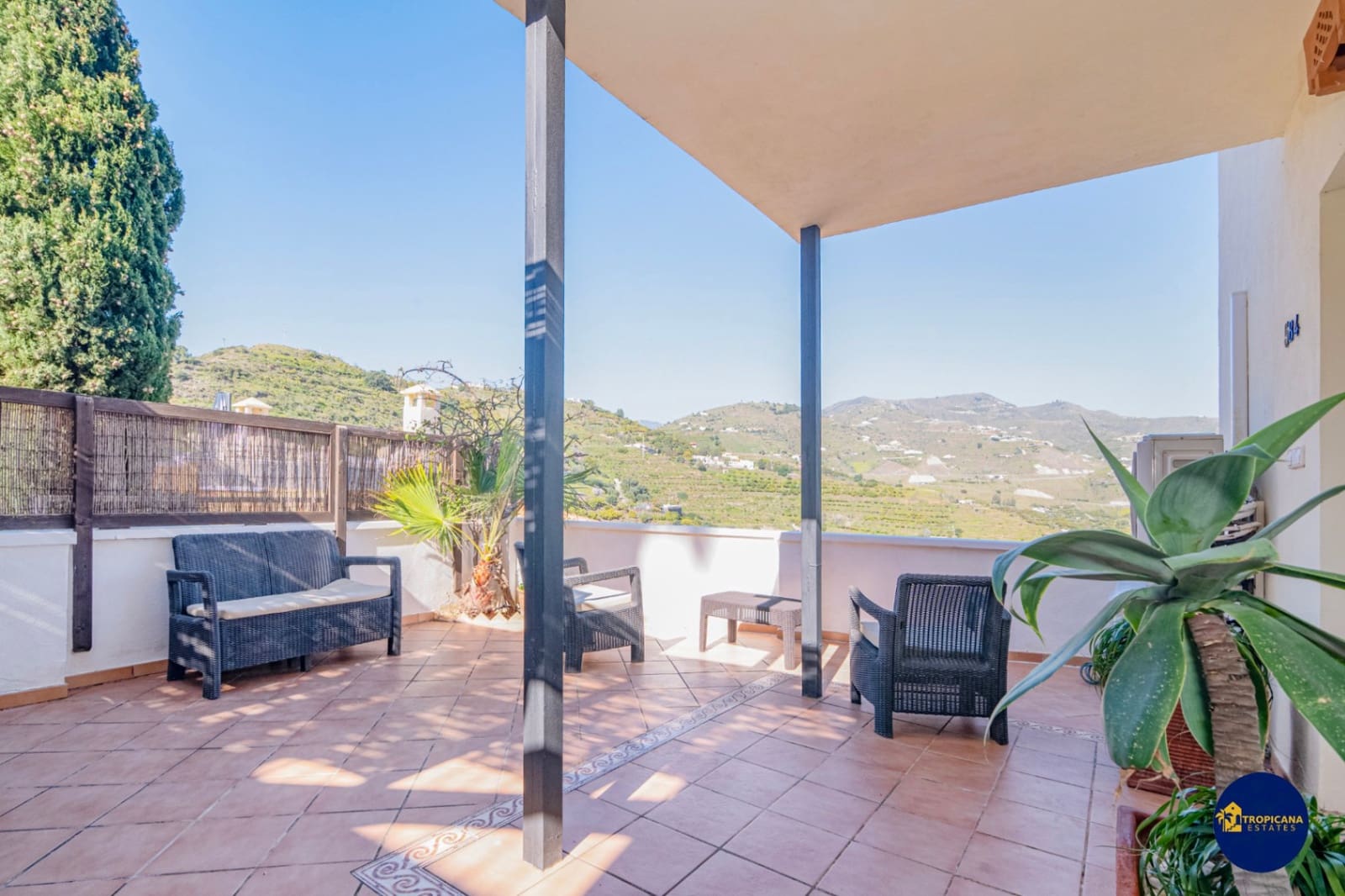 4 makuuhuone Rivitalo myytävänä paikassa Almunecar mukana uima-altaan 
autotalli - 329 000 € (Ref: 9627067)