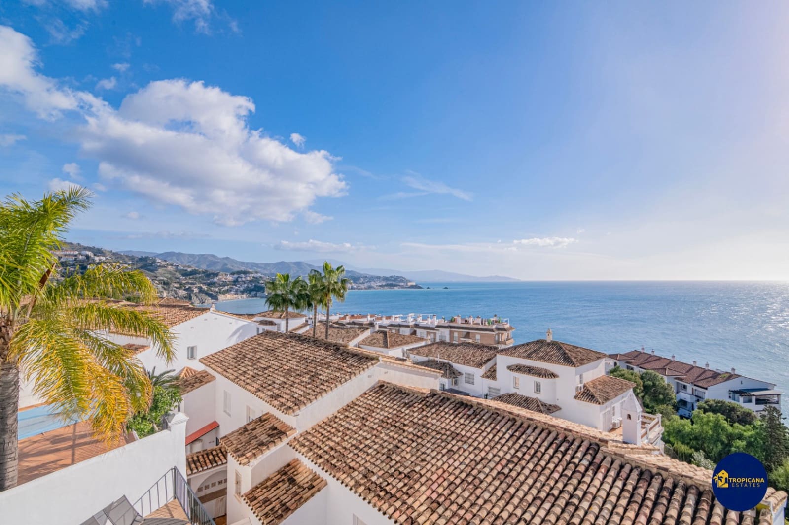 4 soveværelse Villa til salg i Almunecar med swimmingpool garage - € 695.000 (Ref: 9627068)