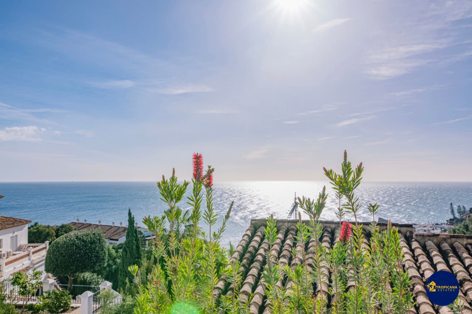 4 soveværelse Villa til salg i Almunecar med swimmingpool garage - € 695.000 (Ref: 9627068)