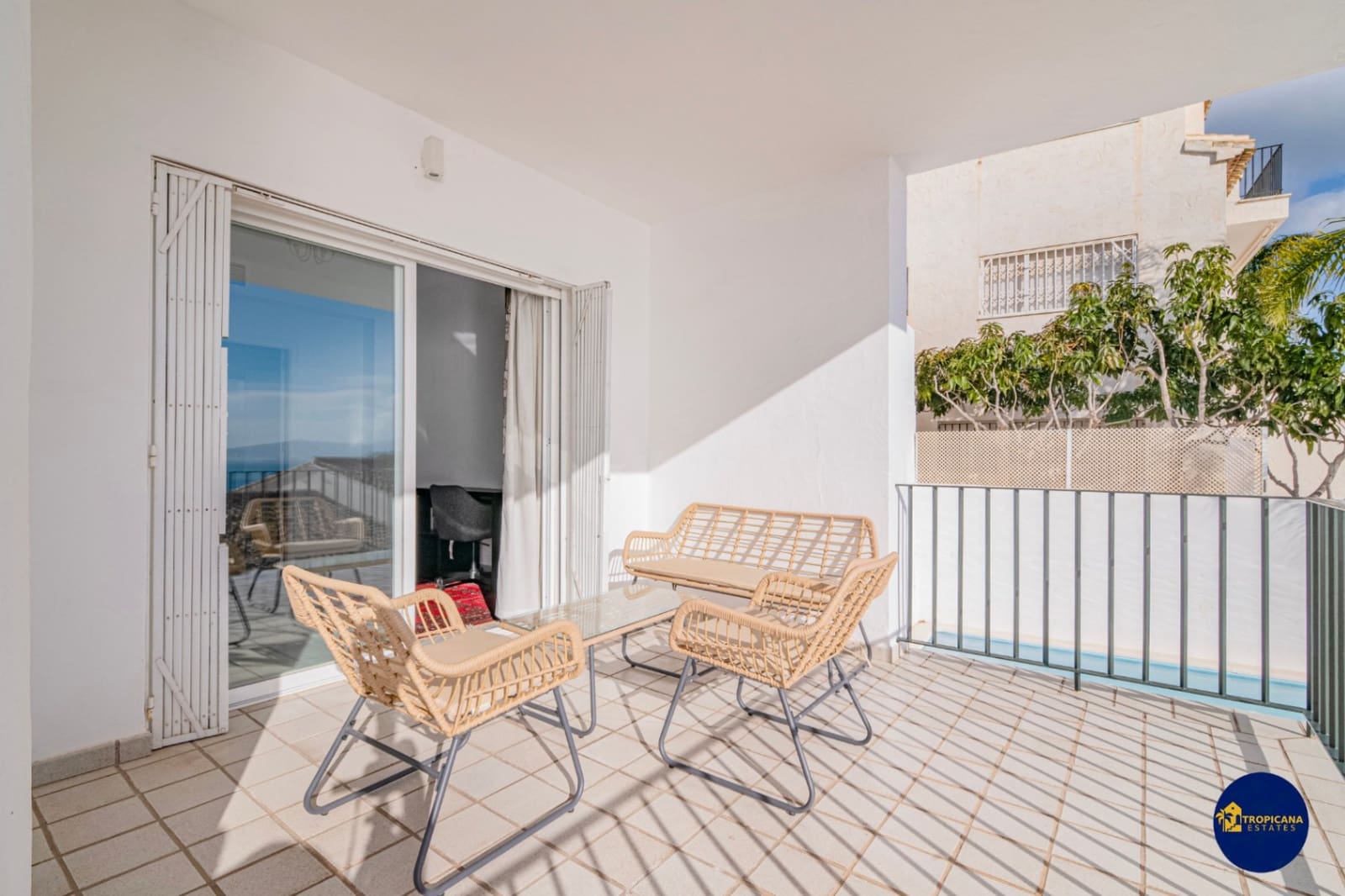 4 soveværelse Villa til salg i Almunecar med swimmingpool garage - € 695.000 (Ref: 9627068)