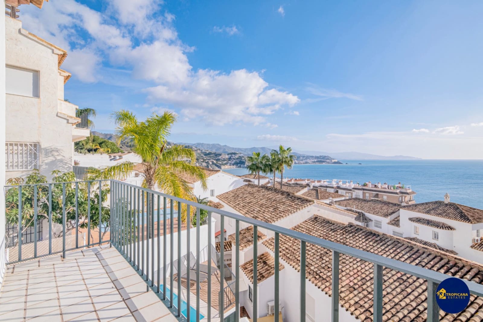 4 soveværelse Villa til salg i Almunecar med swimmingpool garage - € 695.000 (Ref: 9627068)