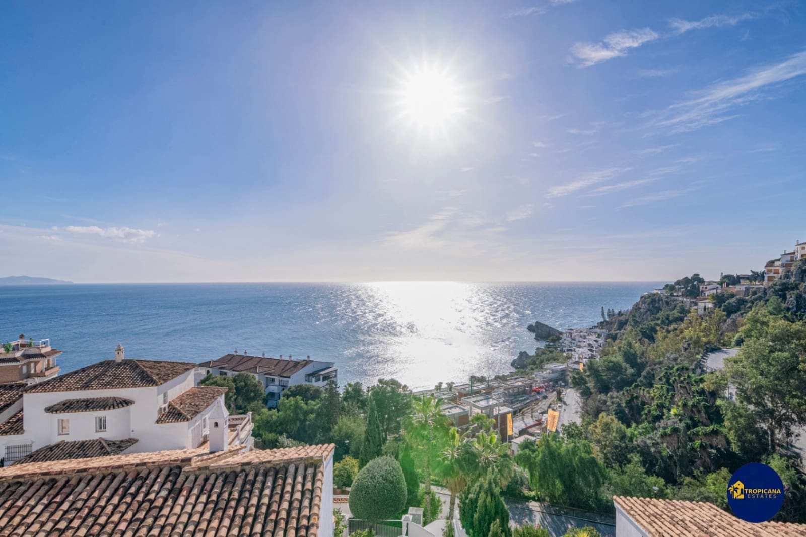 4 soveværelse Villa til salg i Almunecar med swimmingpool garage - € 695.000 (Ref: 9627068)