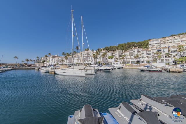 4 bedroom Villa for sale in Almuñécar with pool garage - € 695,000 (Ref: 9627068)