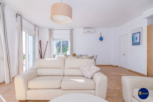 4 soveværelse Villa til salg i Almuñécar med swimmingpool garage - € 695.000 (Ref: 9627068)