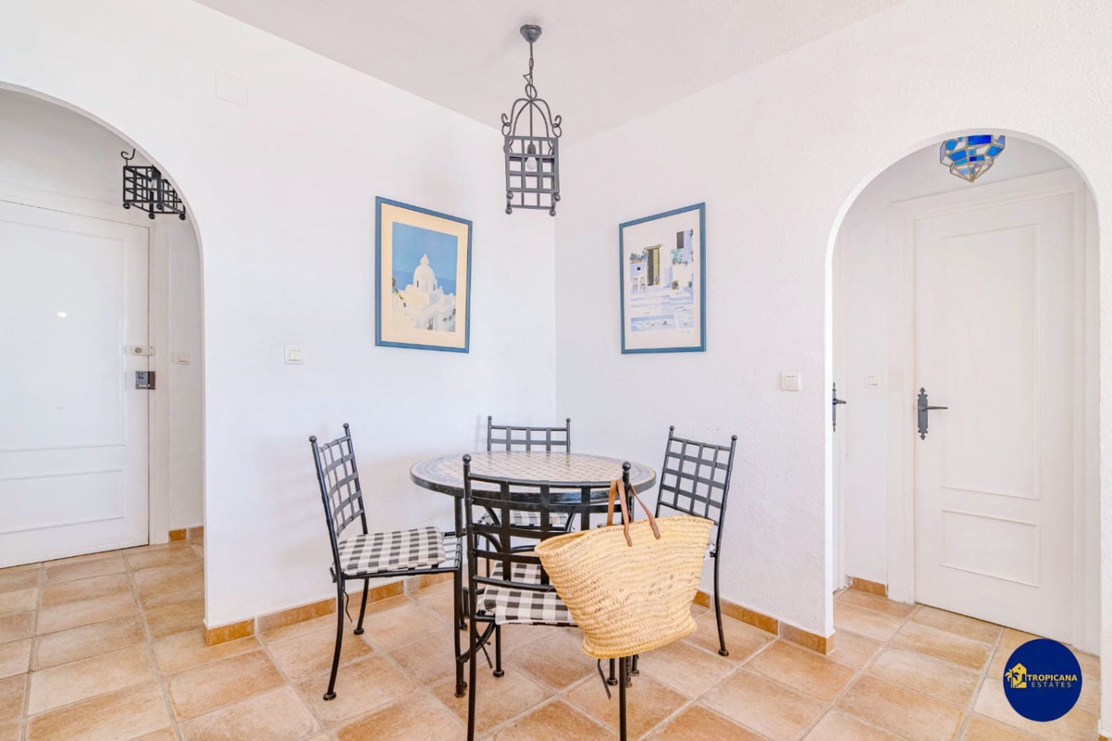 2 bedroom Apartment for sale in La Herradura - € 340,000 (Ref: 9627069)