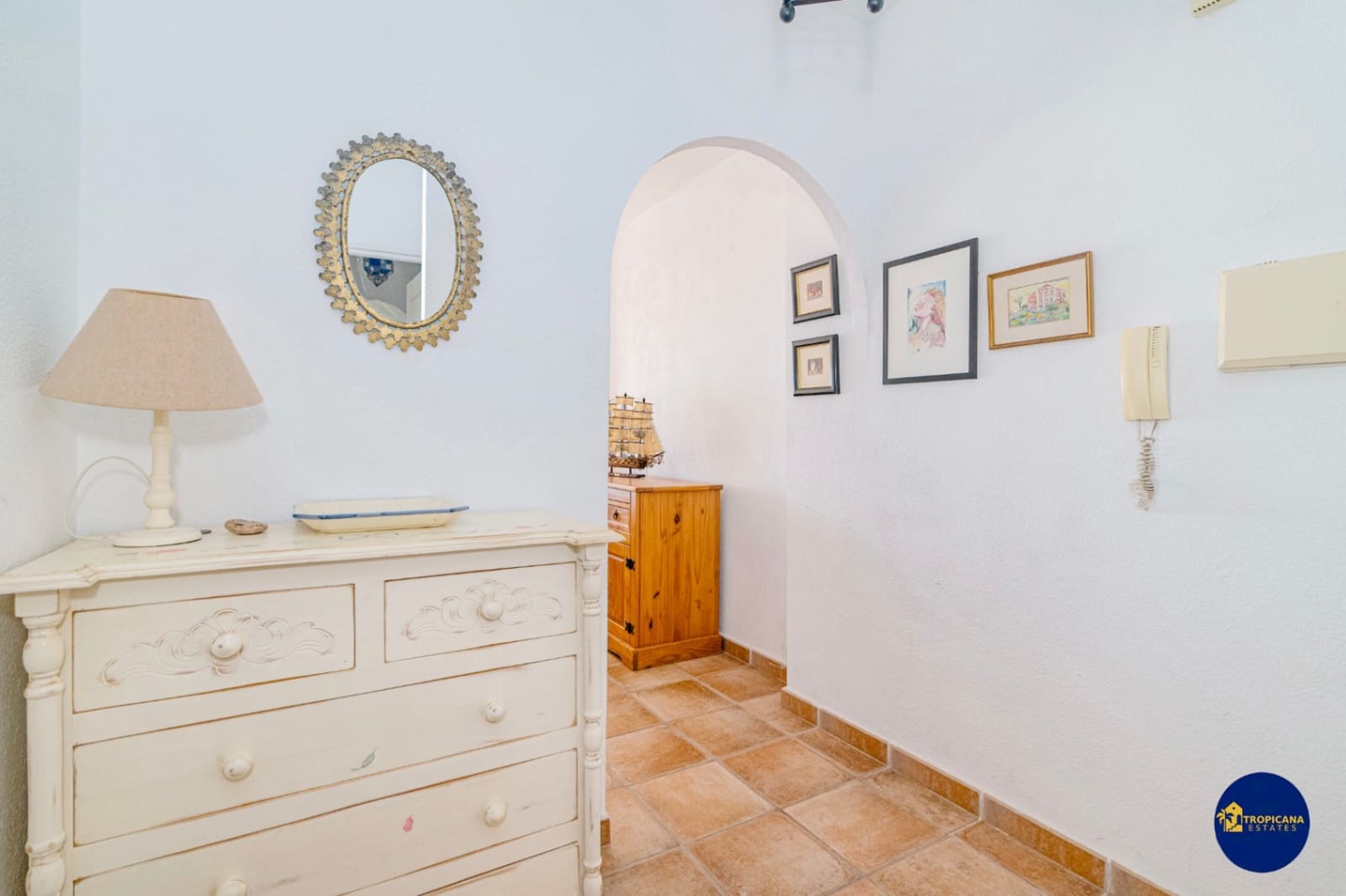 2 bedroom Apartment for sale in La Herradura - € 340,000 (Ref: 9627069)