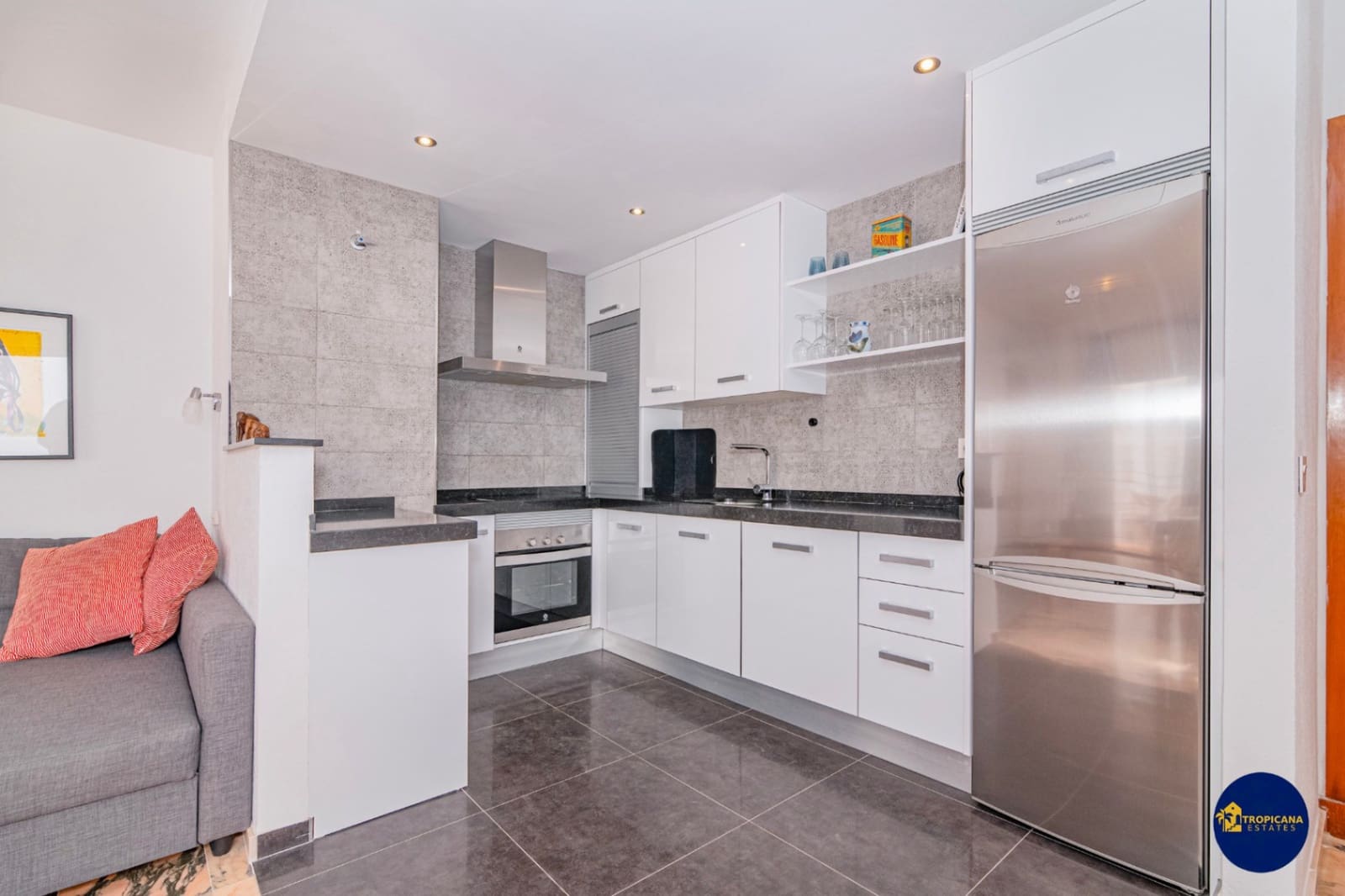 1 slaapkamer Appartement te koop in Almunecar met zwembad garage - € 249.000 (Ref: 9667151)