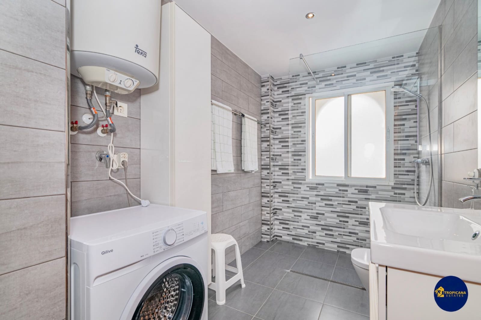 1 slaapkamer Appartement te koop in Almunecar met zwembad garage - € 249.000 (Ref: 9667151)