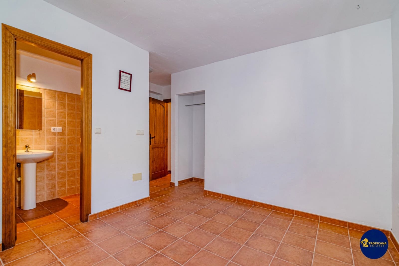 12 bedroom Finca/Country House for sale in Almunecar with pool garage - € 639,000 (Ref: 9731553)