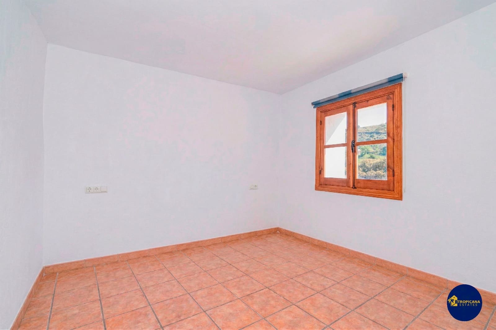 12 bedroom Finca/Country House for sale in Almunecar with pool garage - € 639,000 (Ref: 9731553)