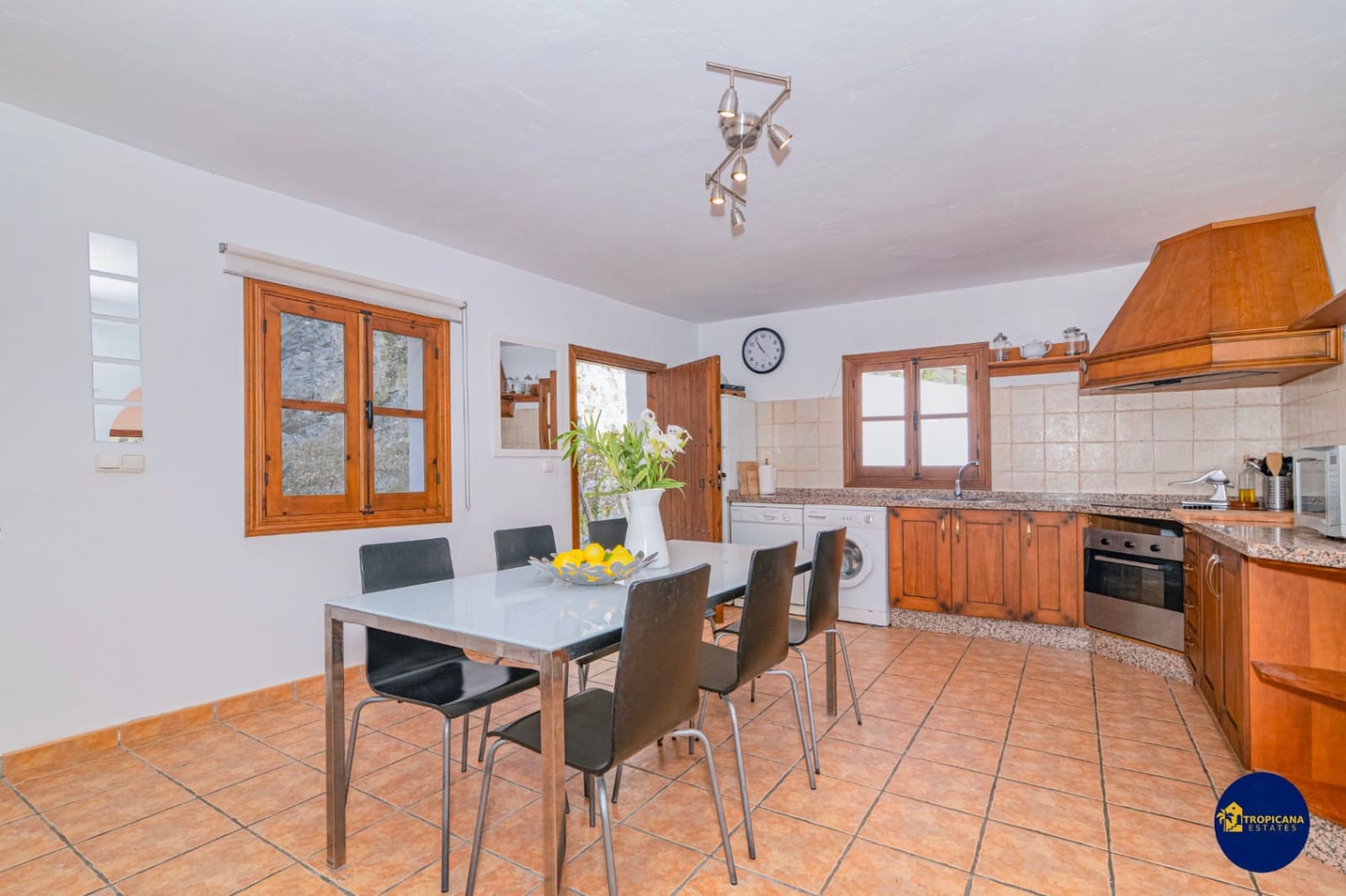 12 bedroom Finca/Country House for sale in Almunecar with pool garage - € 639,000 (Ref: 9731553)