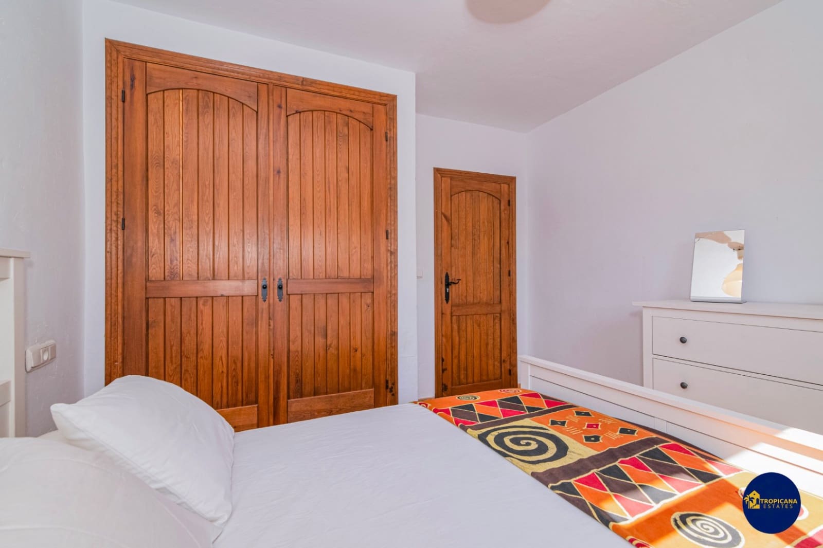 12 bedroom Finca/Country House for sale in Almunecar with pool garage - € 639,000 (Ref: 9731553)