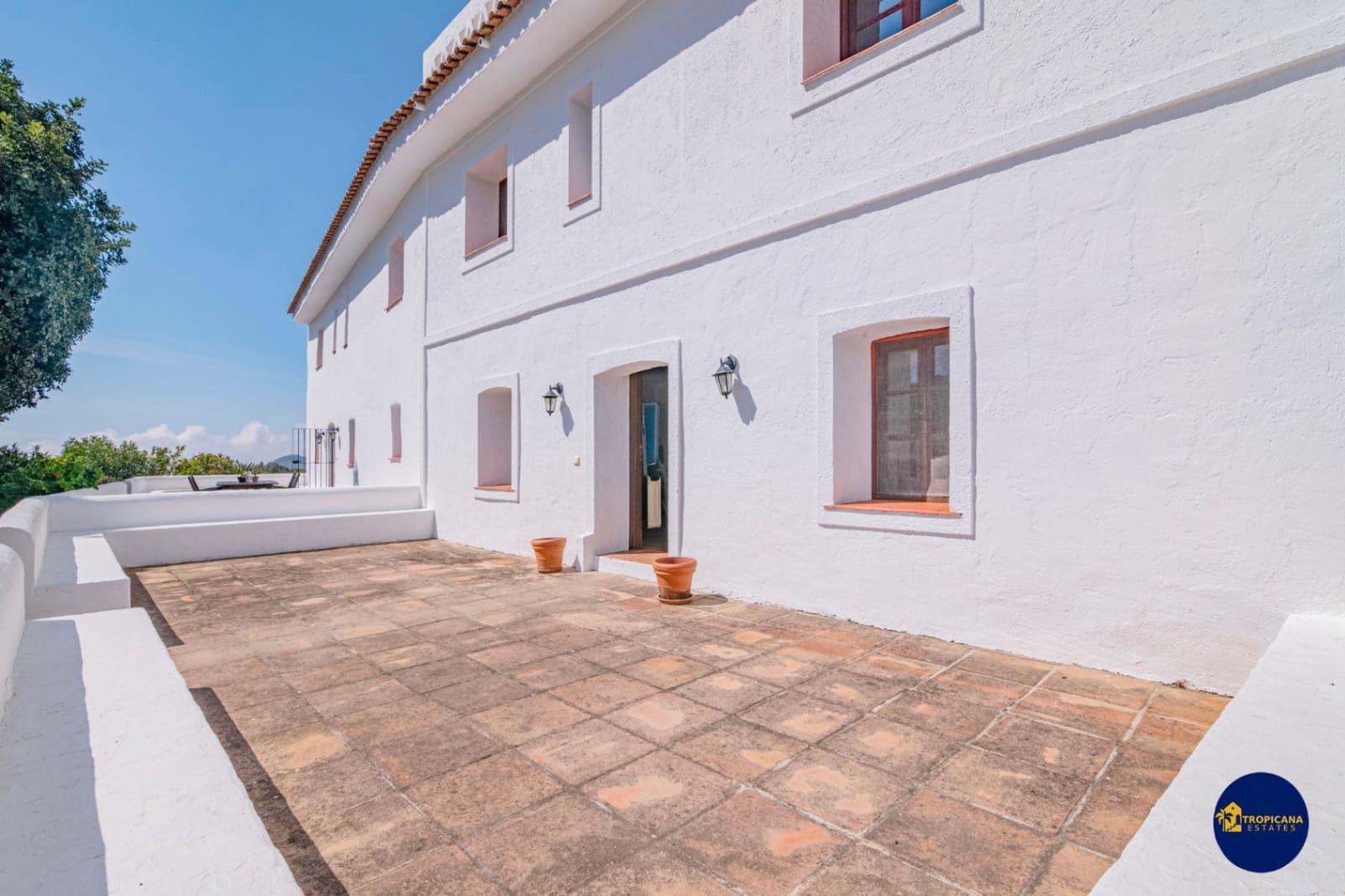 12 bedroom Finca/Country House for sale in Almunecar with pool garage - € 639,000 (Ref: 9731553)