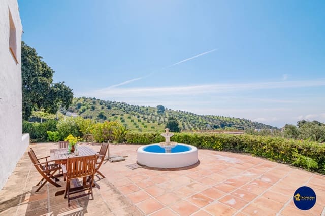 12 bedroom Finca/Country House for sale in Almuñécar with pool garage - € 639,000 (Ref: 9731553)