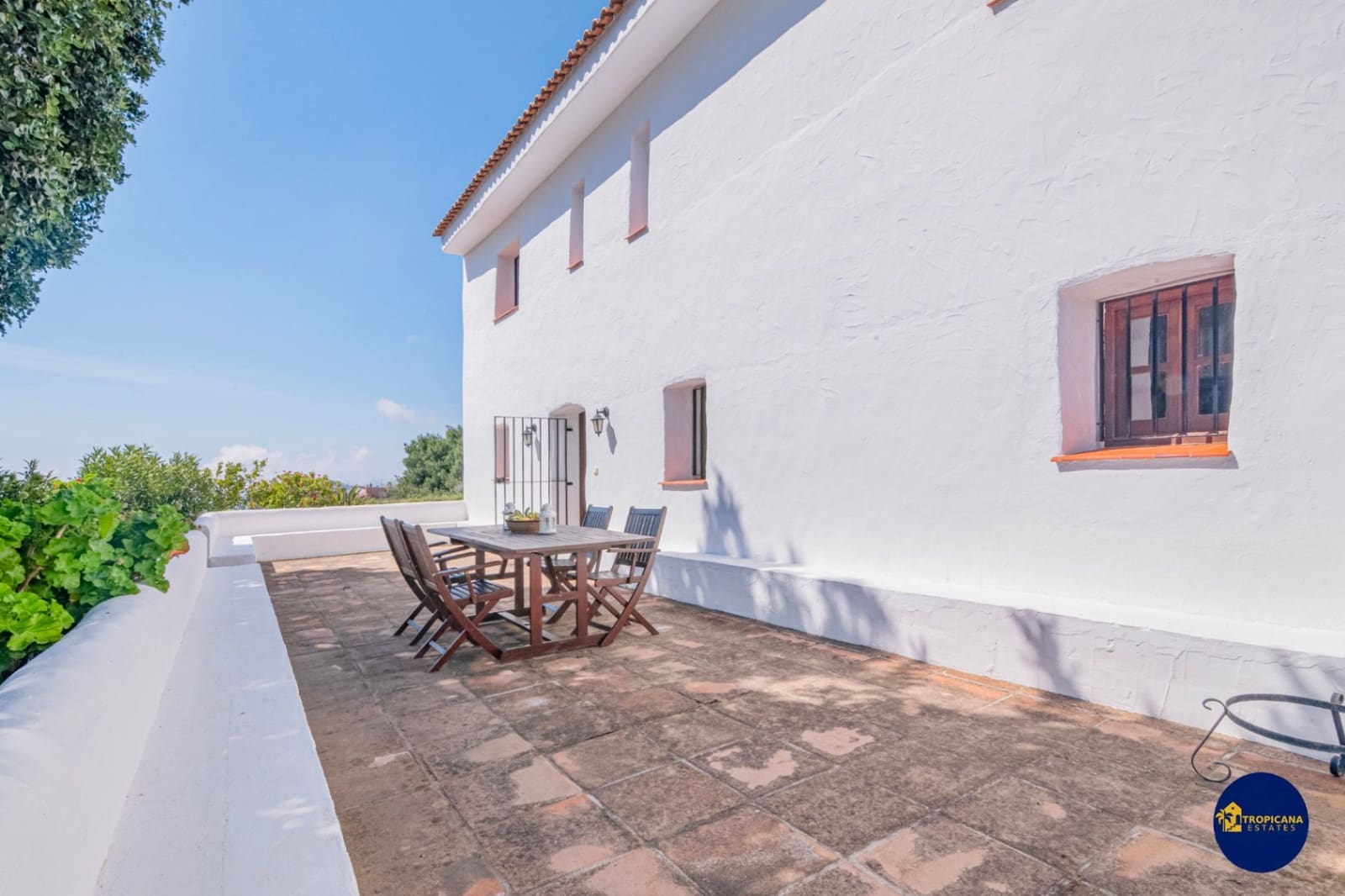 12 bedroom Finca/Country House for sale in Almunecar with pool garage - € 639,000 (Ref: 9731553)