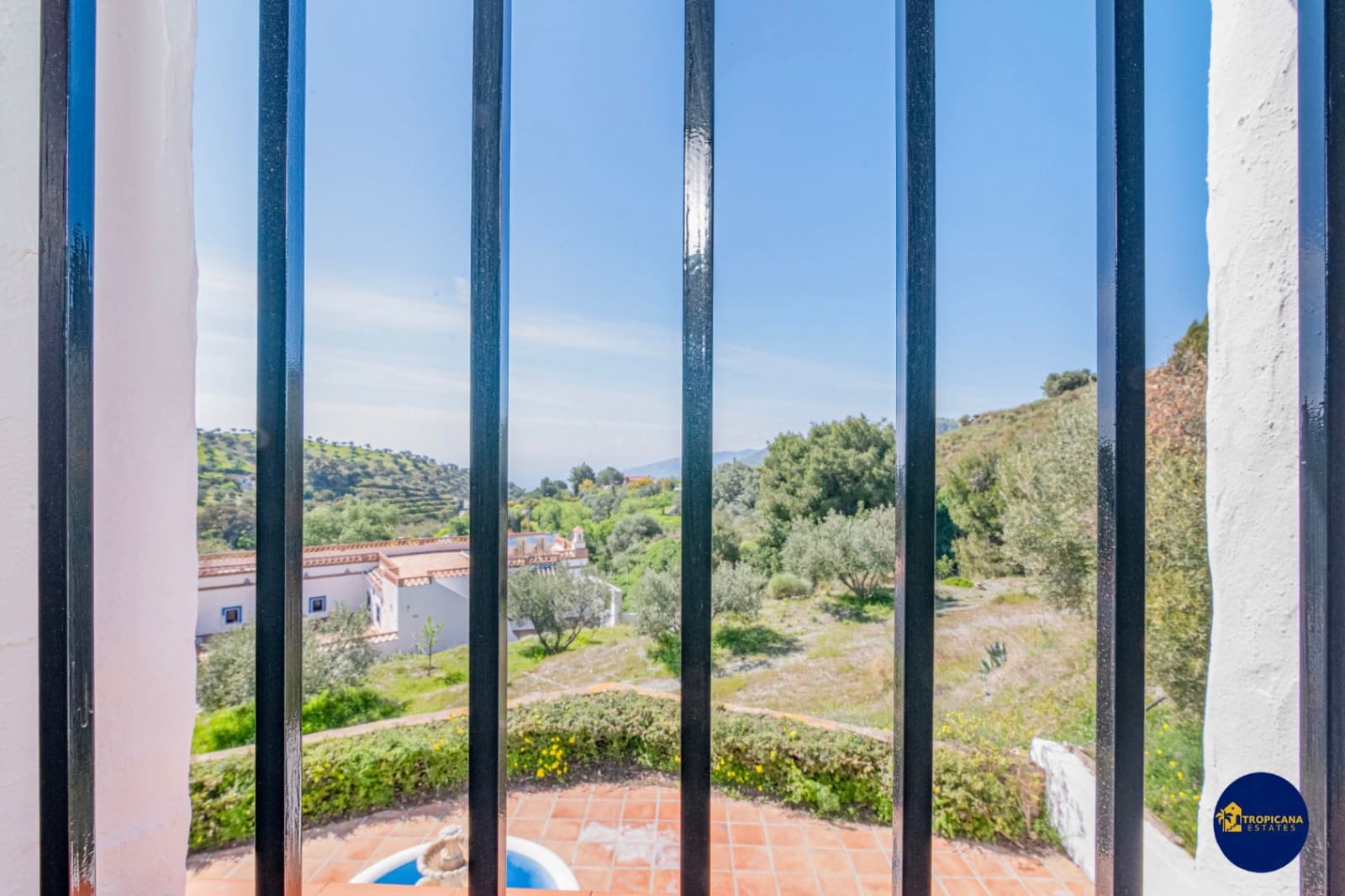 12 bedroom Finca/Country House for sale in Almunecar with pool garage - € 639,000 (Ref: 9731553)