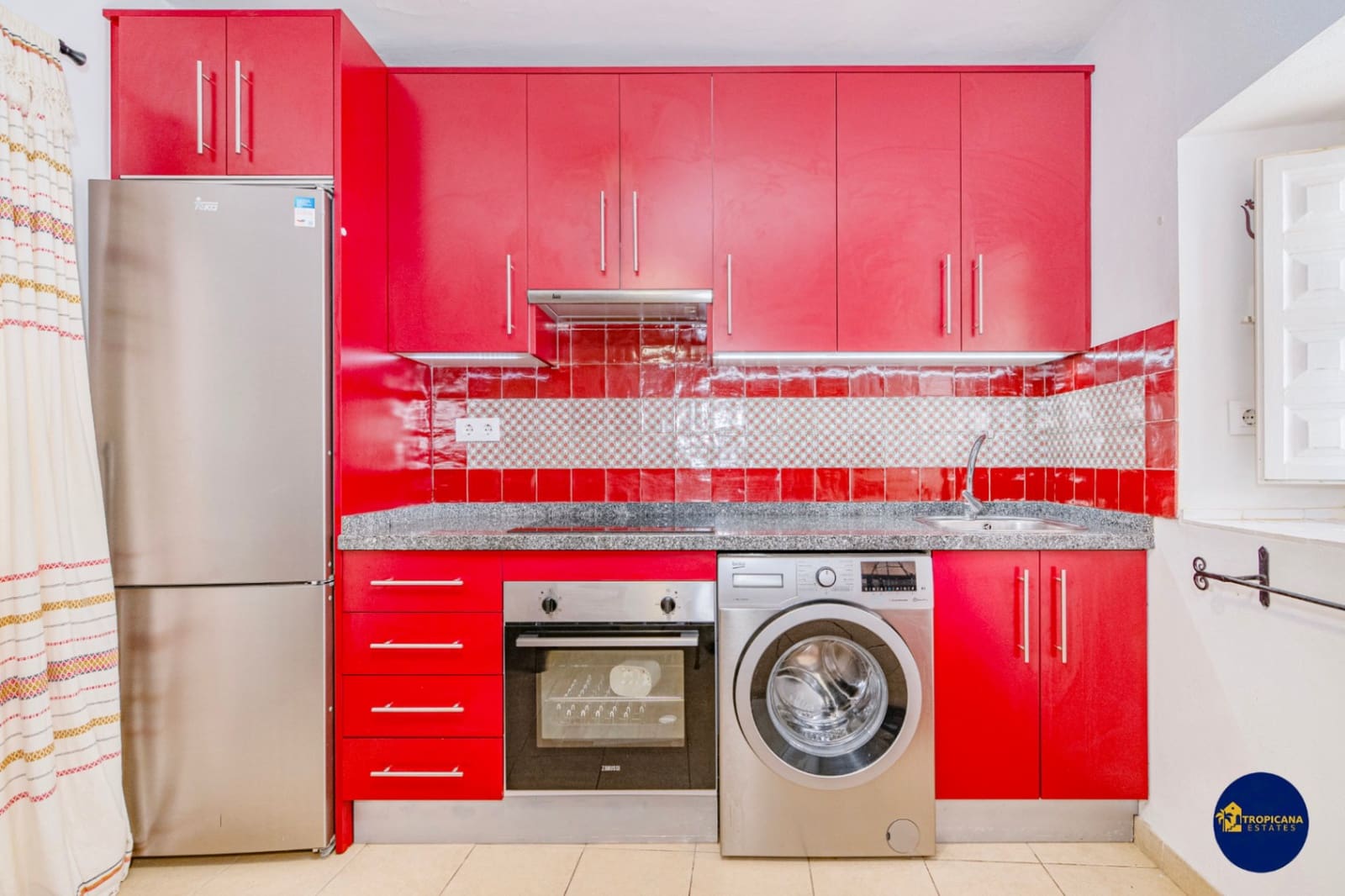 2 slaapkamer Rijtjeshuis te koop in Almunecar - € 214.500 (Ref: 9733582)