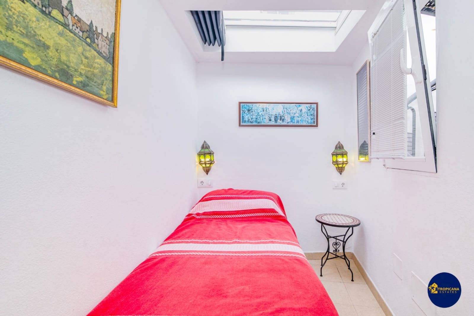 2 slaapkamer Rijtjeshuis te koop in Almunecar - € 214.500 (Ref: 9733582)