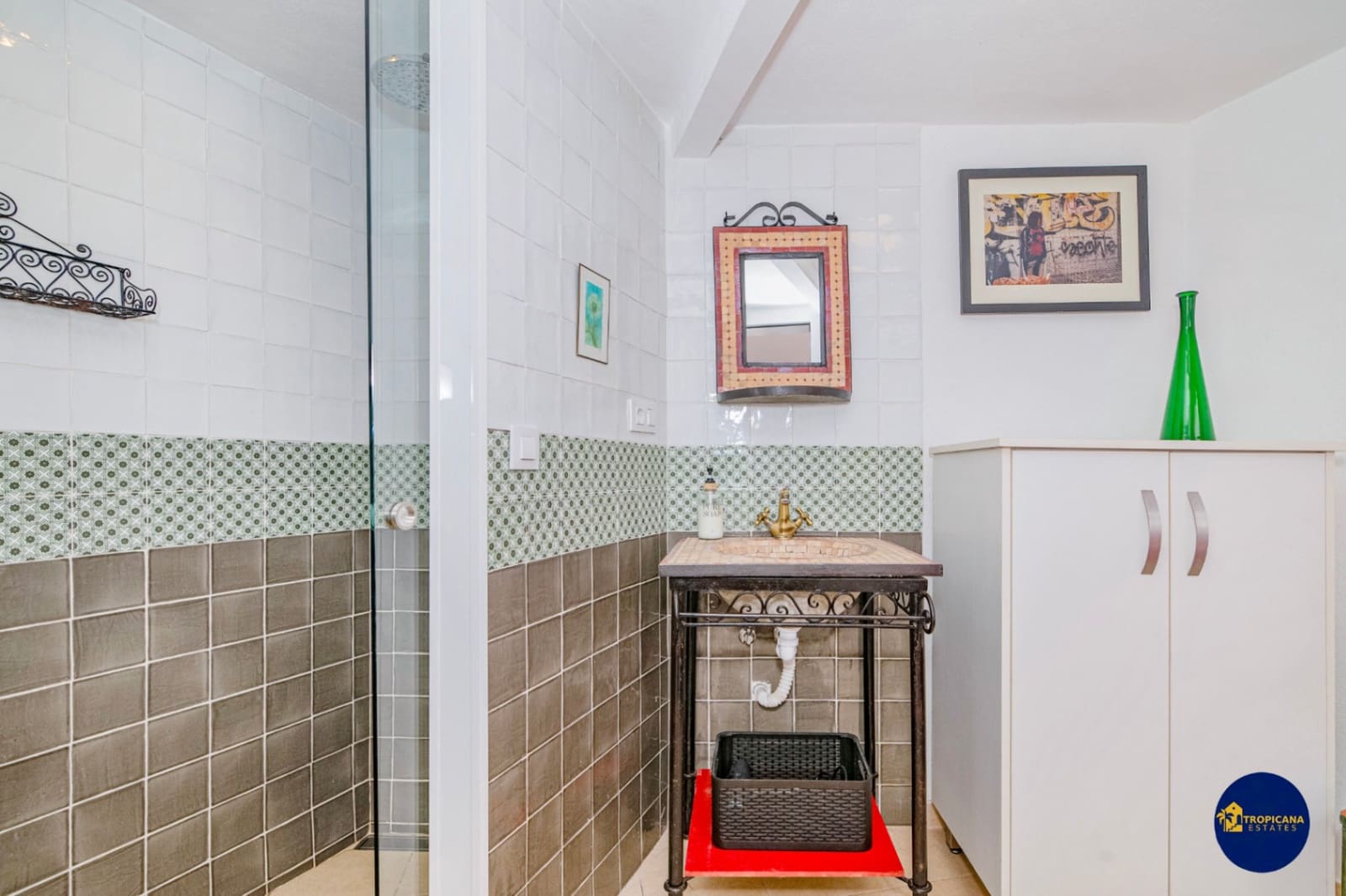 2 bedroom Terraced Villa for sale in Almunecar - € 214,500 (Ref: 9733582)