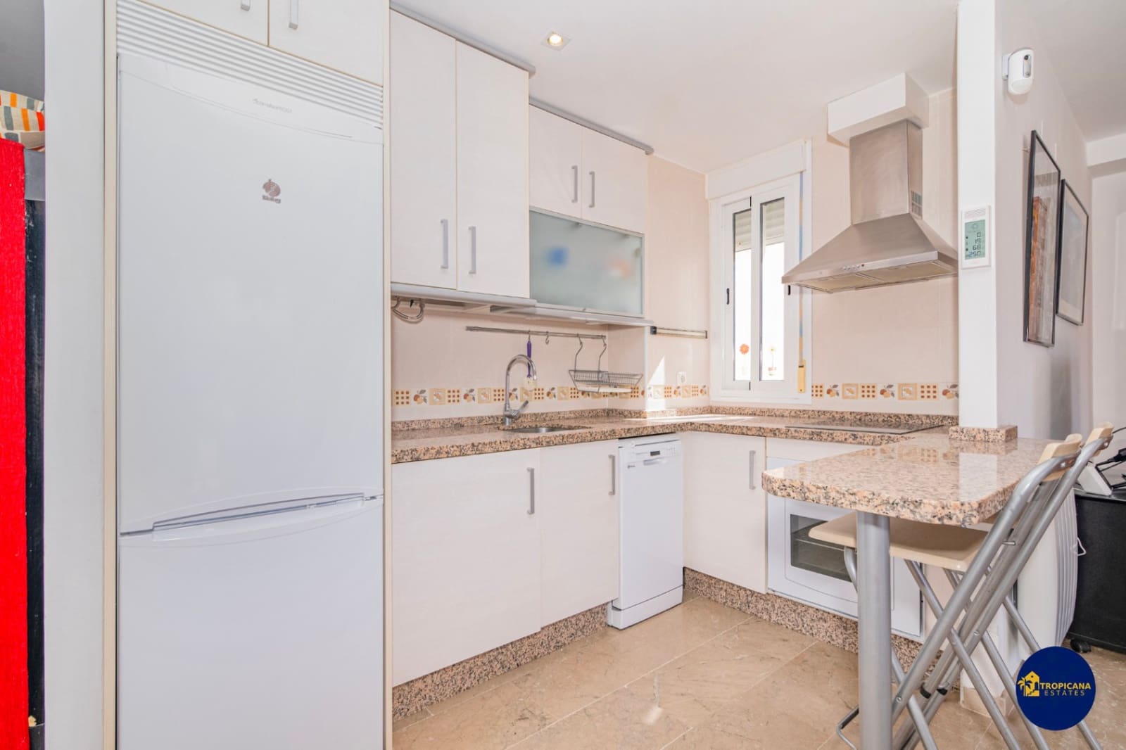 3 sypialnia Apartament na sprzedaż w Almunecar z basenem garażem - 279 000 € (Ref: 9758229)