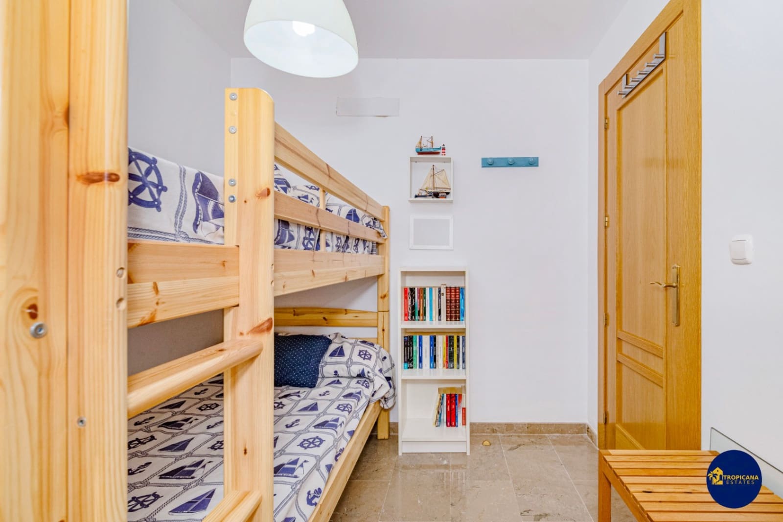 3 sypialnia Apartament na sprzedaż w Almunecar z basenem garażem - 279 000 € (Ref: 9758229)