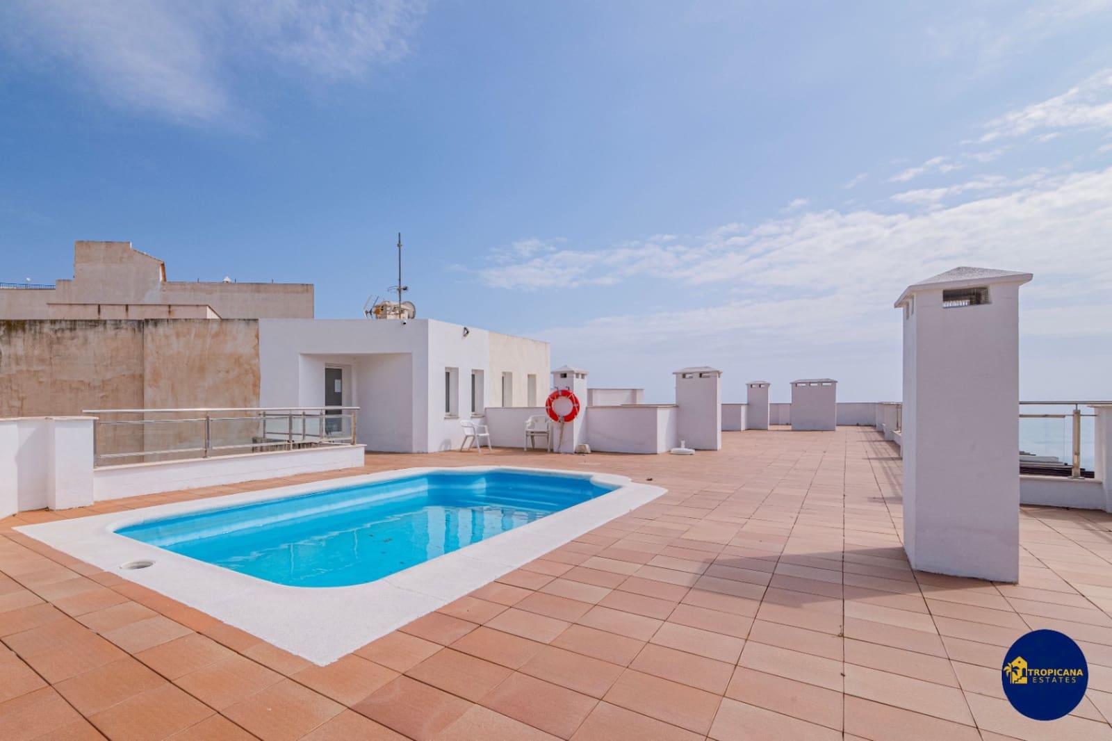 3 sypialnia Apartament na sprzedaż w Almunecar z basenem garażem - 279 000 € (Ref: 9758229)