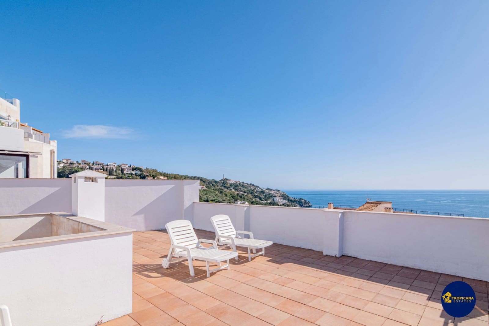 3 sypialnia Apartament na sprzedaż w Almunecar z basenem garażem - 279 000 € (Ref: 9758229)