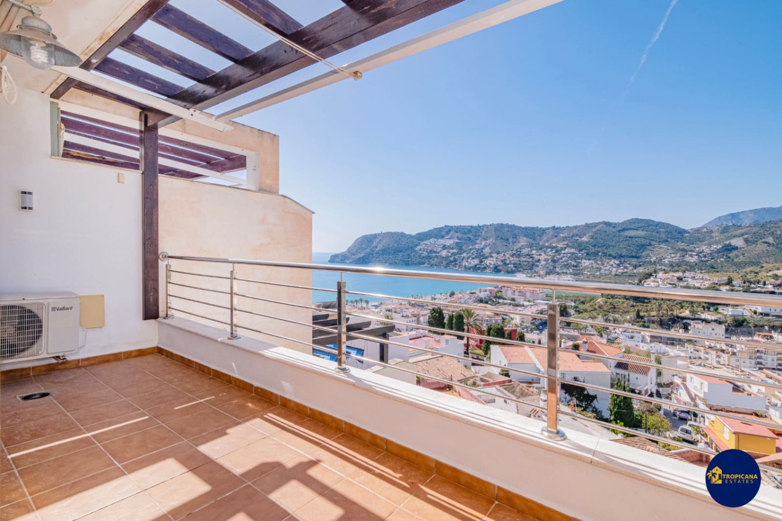 3 sypialnia Apartament na sprzedaż w Almunecar z basenem garażem - 279 000 € (Ref: 9758229)