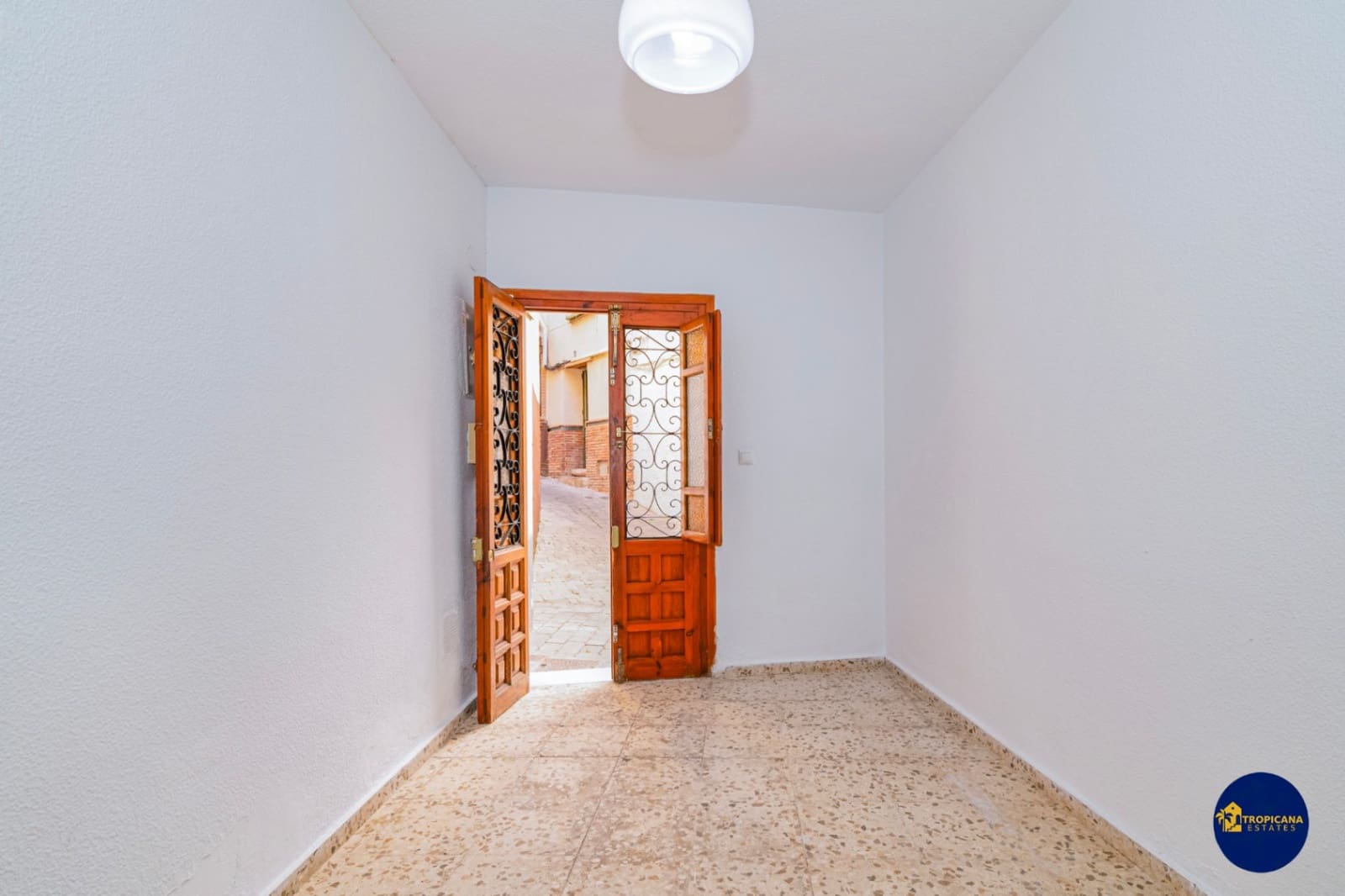 4 bedroom Terraced Villa for sale in Almunecar - € 239,000 (Ref: 9862442)