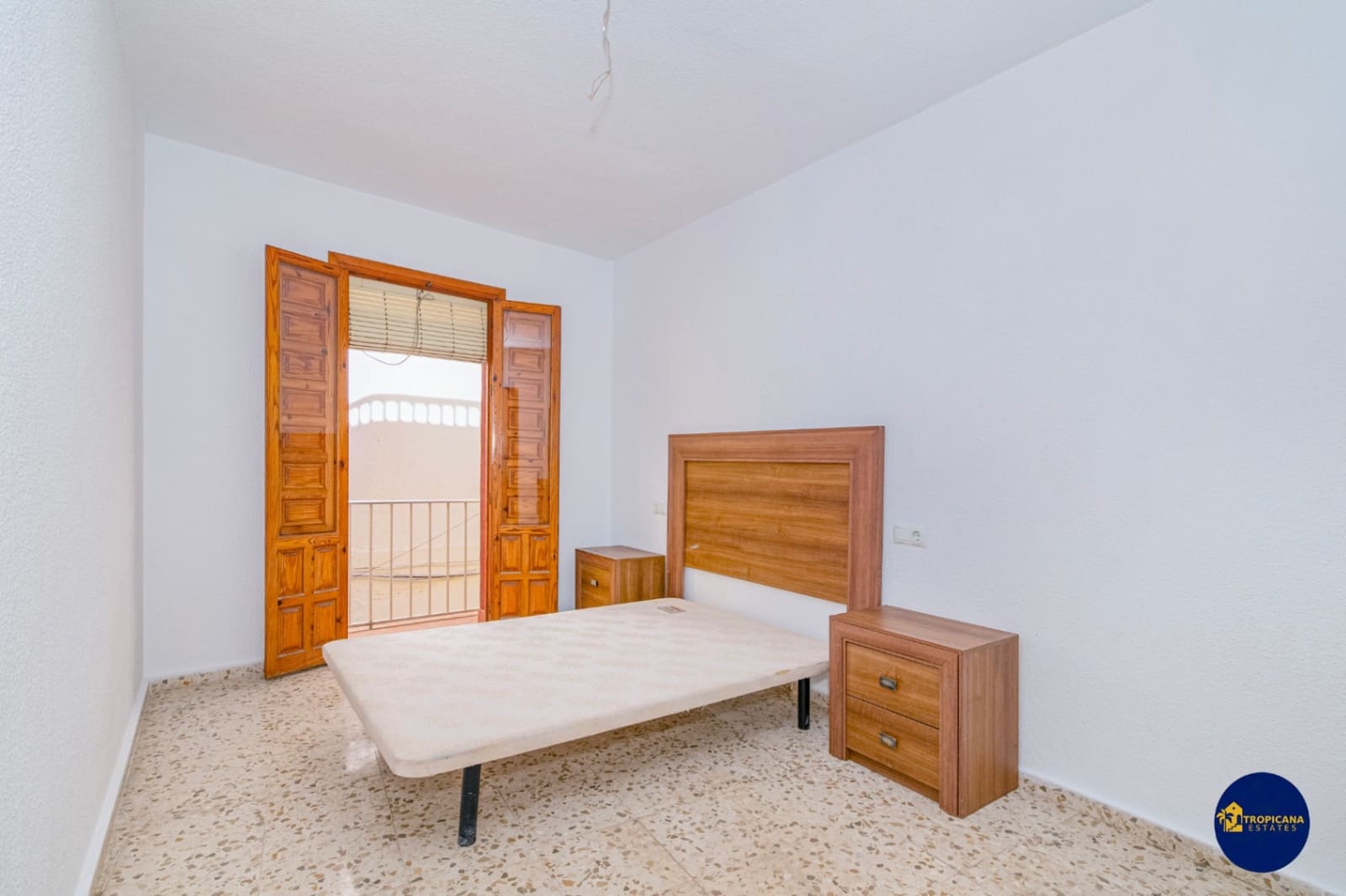 4 bedroom Terraced Villa for sale in Almunecar - € 239,000 (Ref: 9862442)
