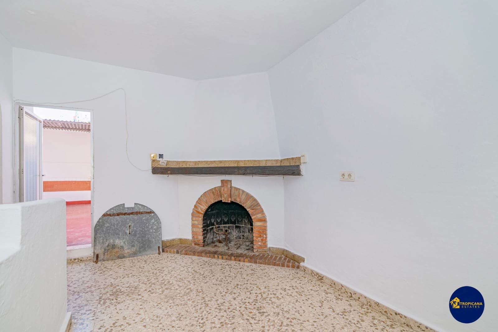4 bedroom Terraced Villa for sale in Almunecar - € 239,000 (Ref: 9862442)