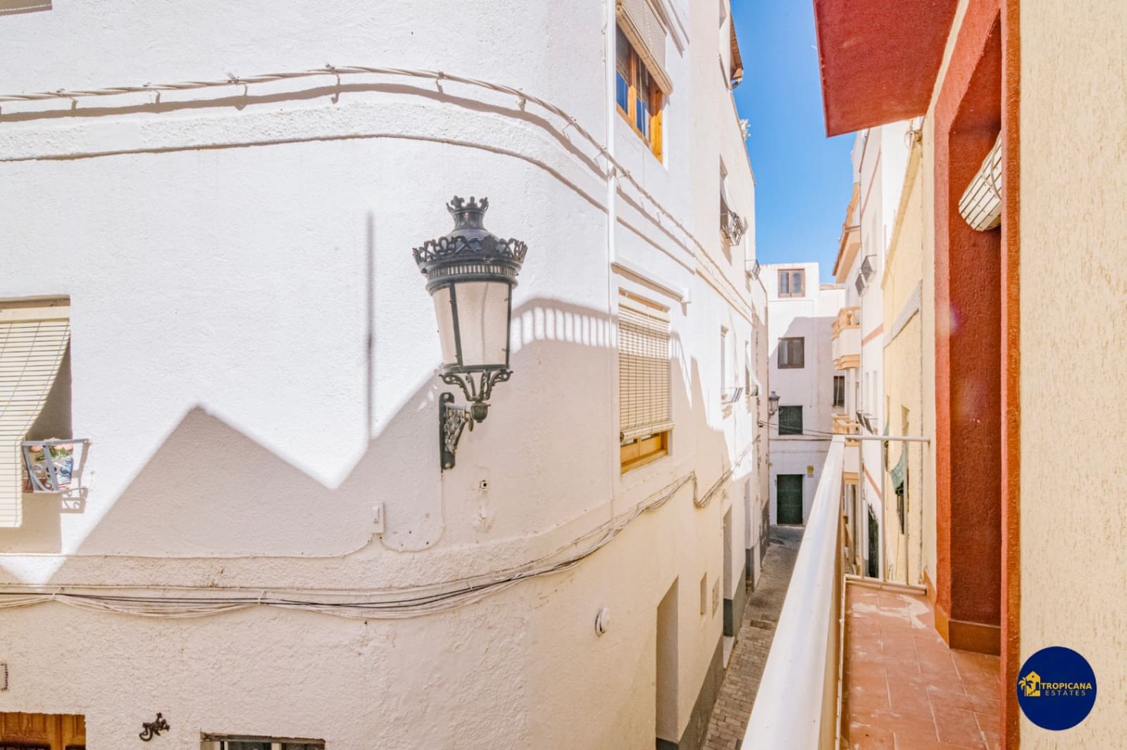 4 bedroom Terraced Villa for sale in Almunecar - € 239,000 (Ref: 9862442)