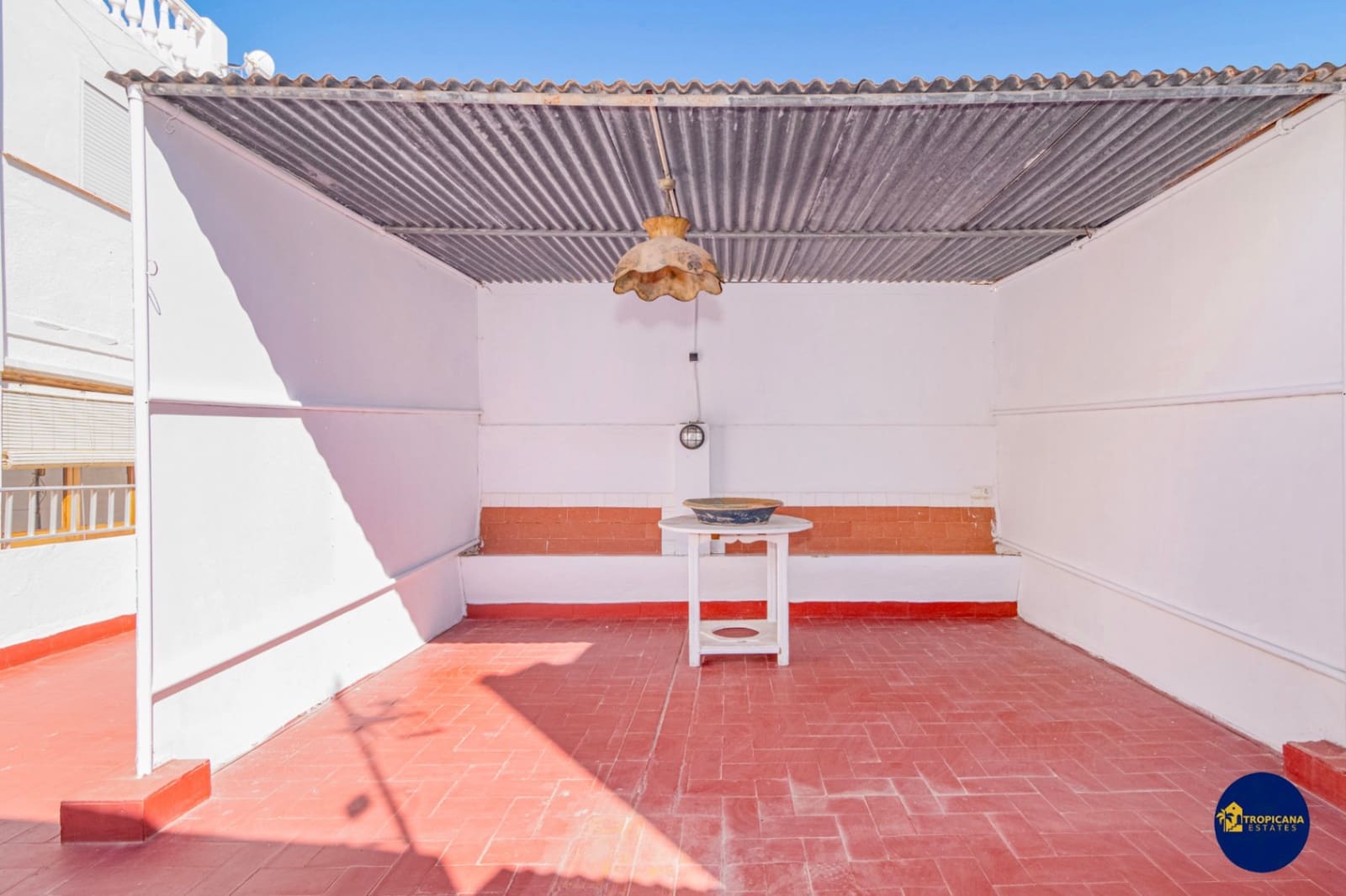 4 bedroom Terraced Villa for sale in Almunecar - € 239,000 (Ref: 9862442)