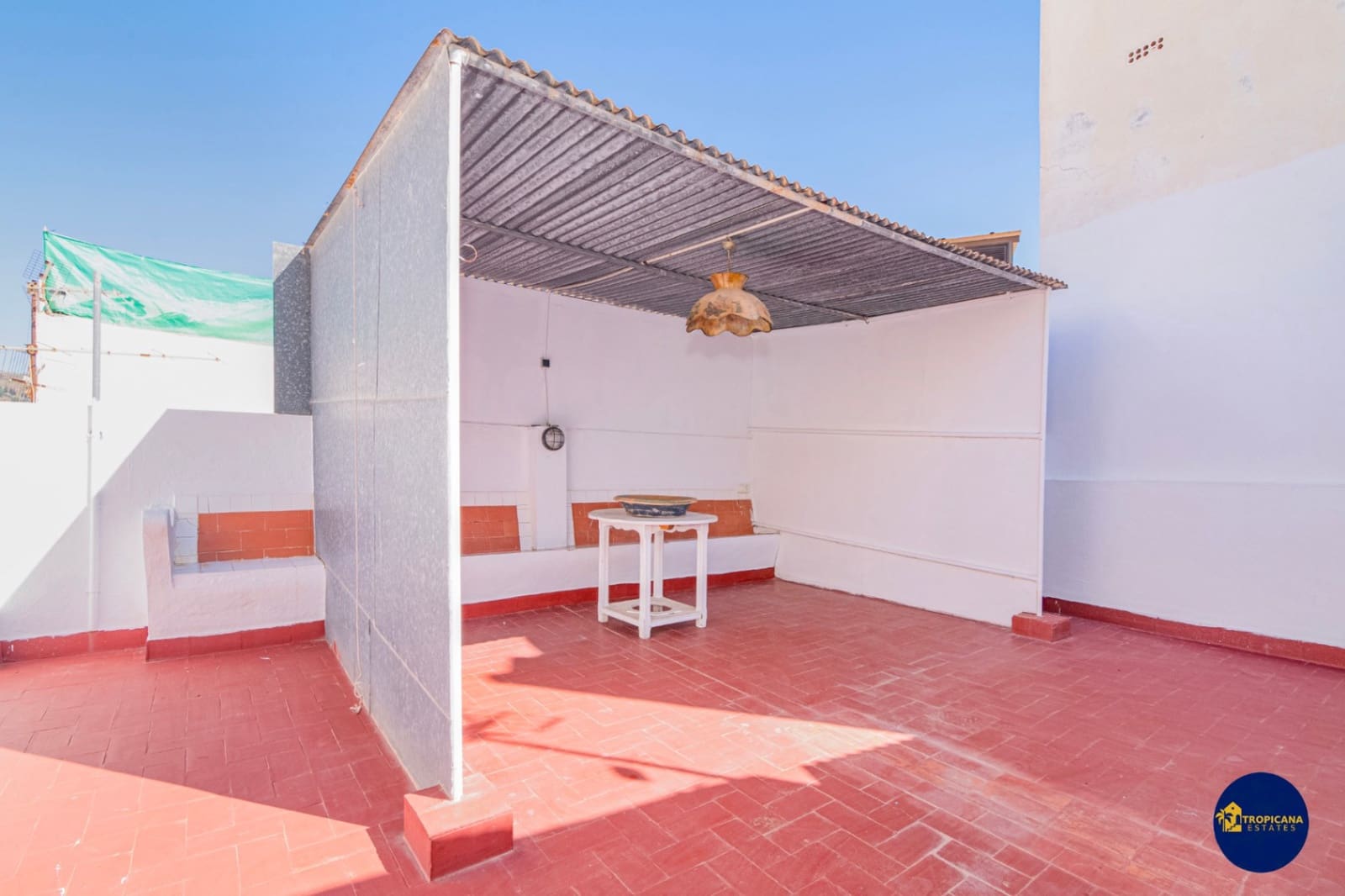 4 bedroom Terraced Villa for sale in Almunecar - € 239,000 (Ref: 9862442)