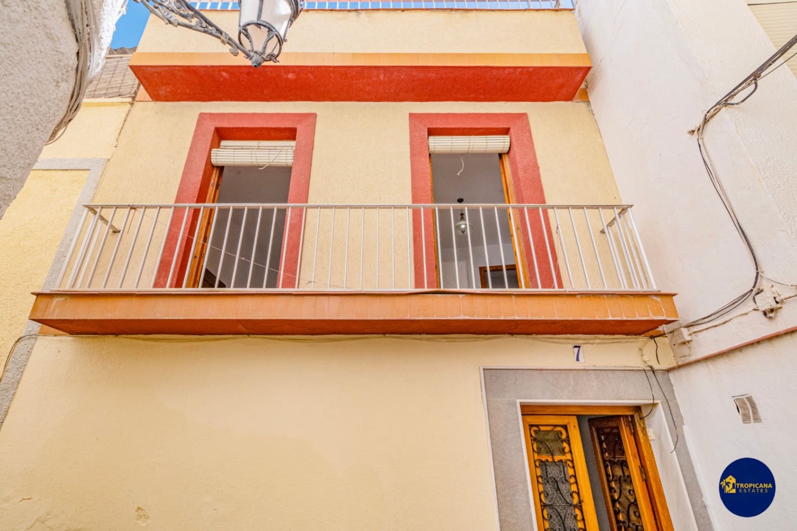 4 bedroom Terraced Villa for sale in Almunecar - € 239,000 (Ref: 9862442)