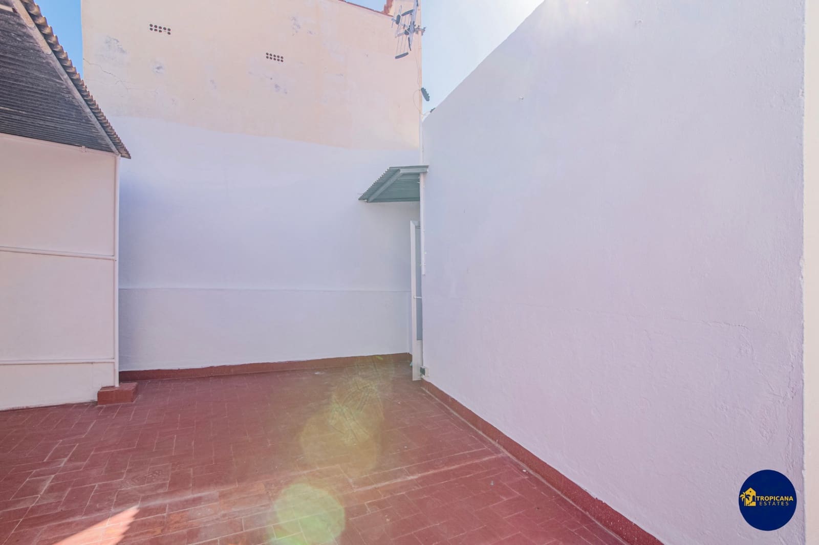4 bedroom Terraced Villa for sale in Almunecar - € 239,000 (Ref: 9862442)
